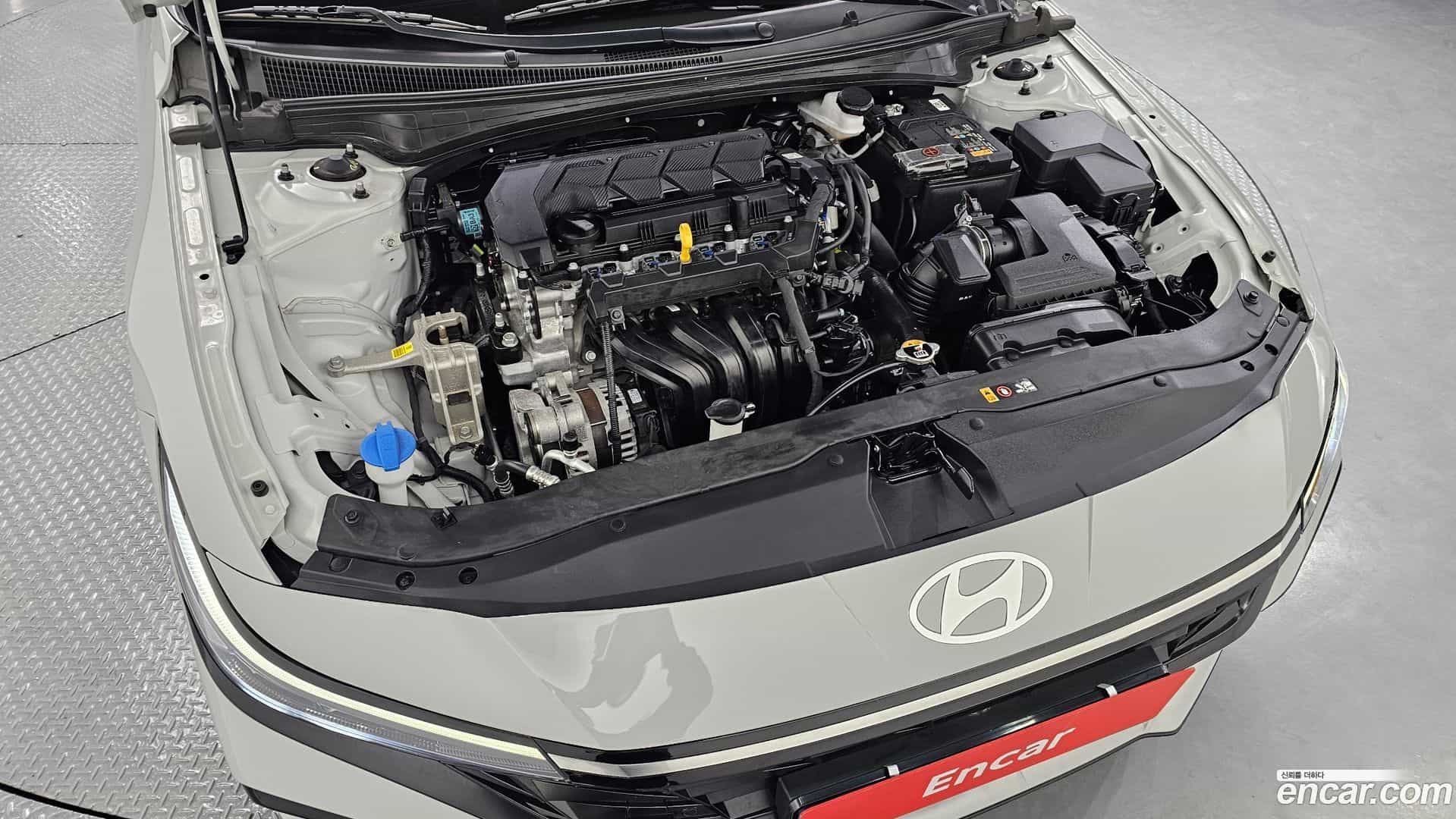 AVANTE Hyundai 2024.6-INNER-006