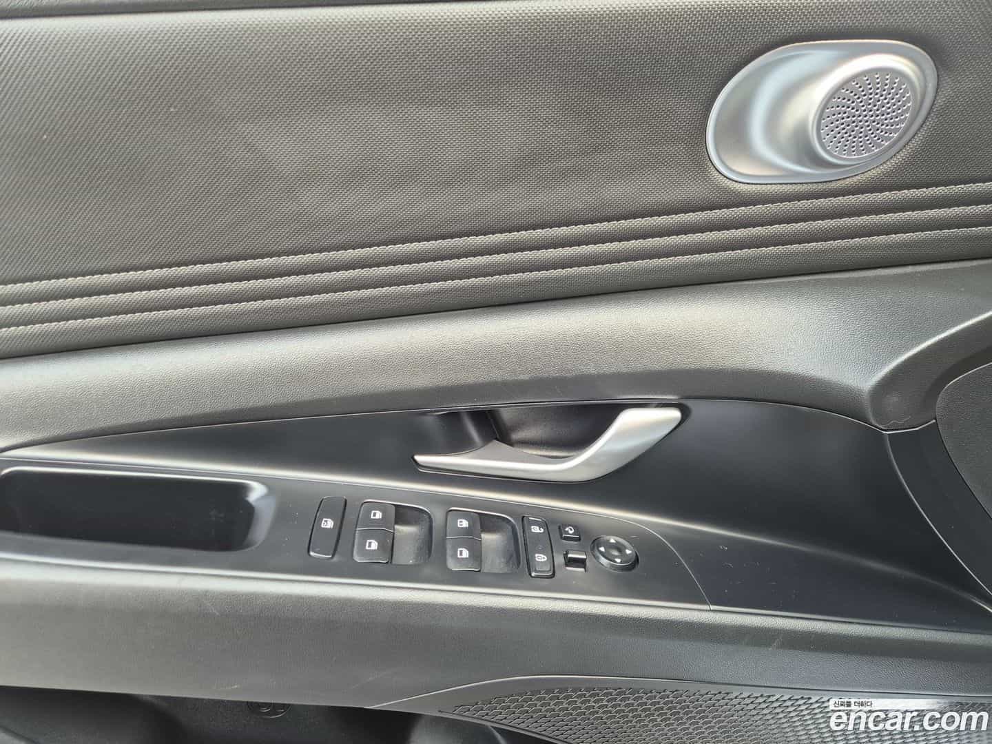 AVANTE Hyundai 2022.0-OPTION-019