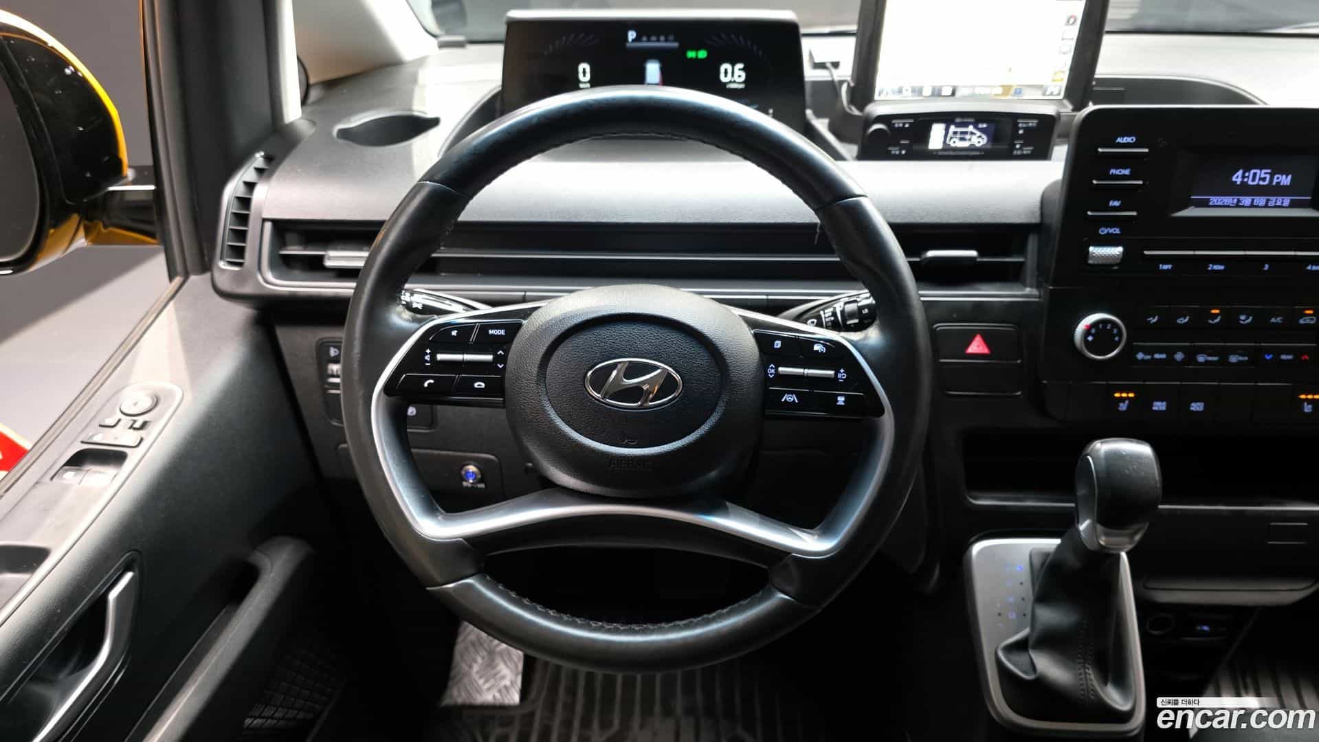 Staria Hyundai 2022.3-OPTION-018