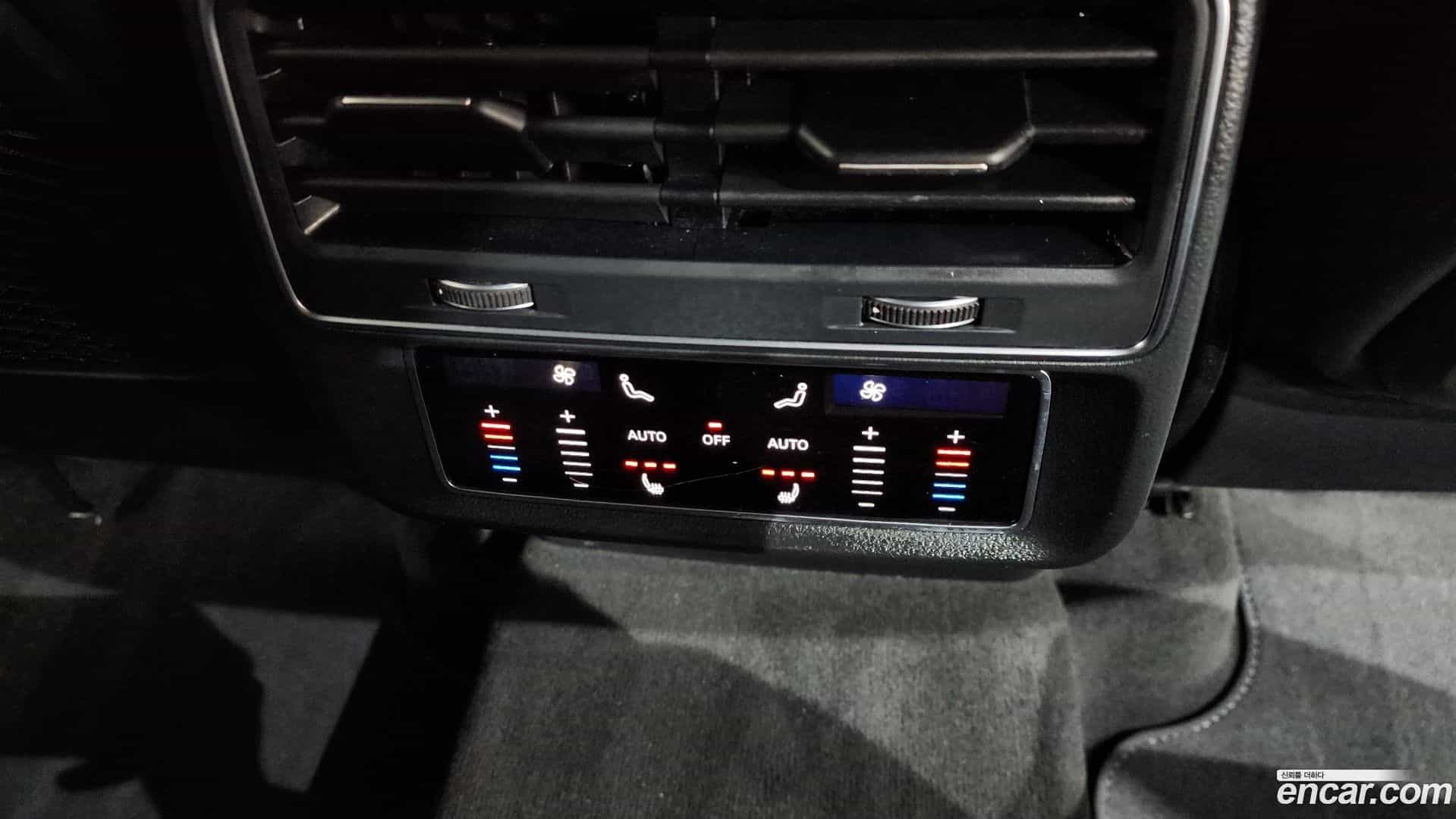 Q8 Audi 2021.2-OPTION-022