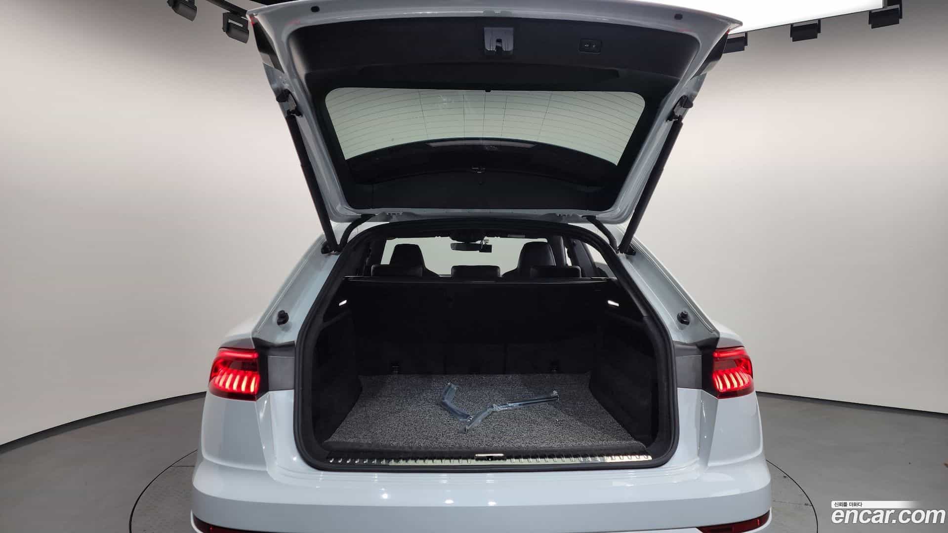 Q8 Audi 2021.2-OPTION-024