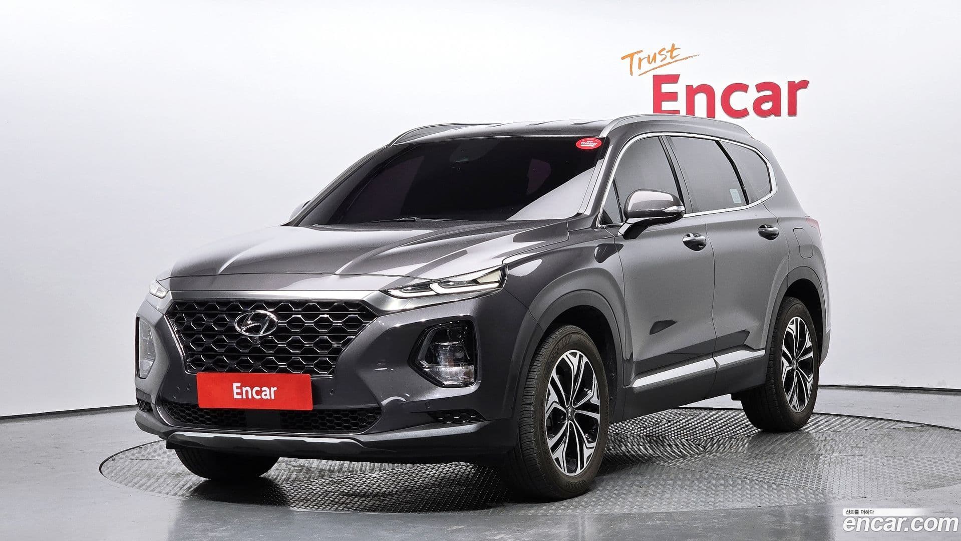 Main__Slider__Photo:Santafe Hyundai 2018.2-0