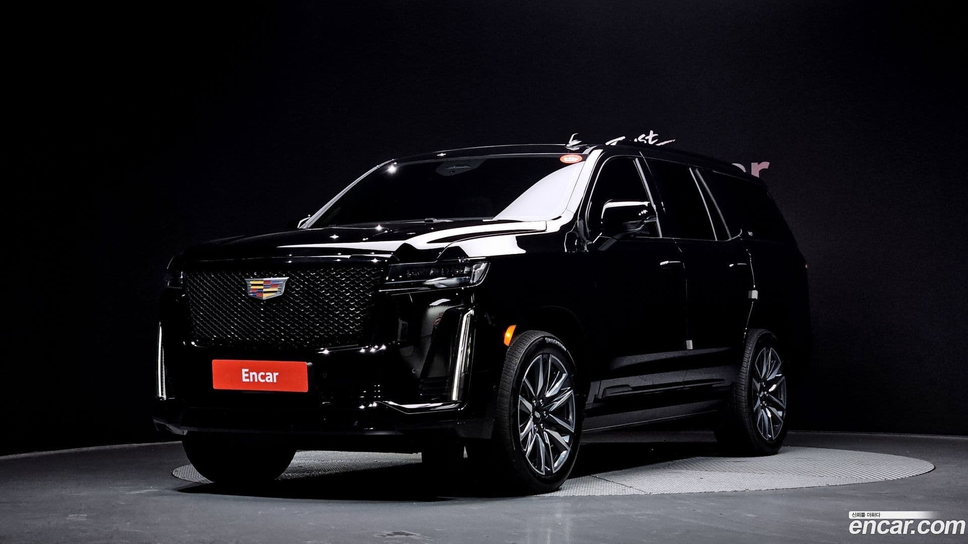 Main__Slider__Photo:Escalade Cadillac 2022.11-0