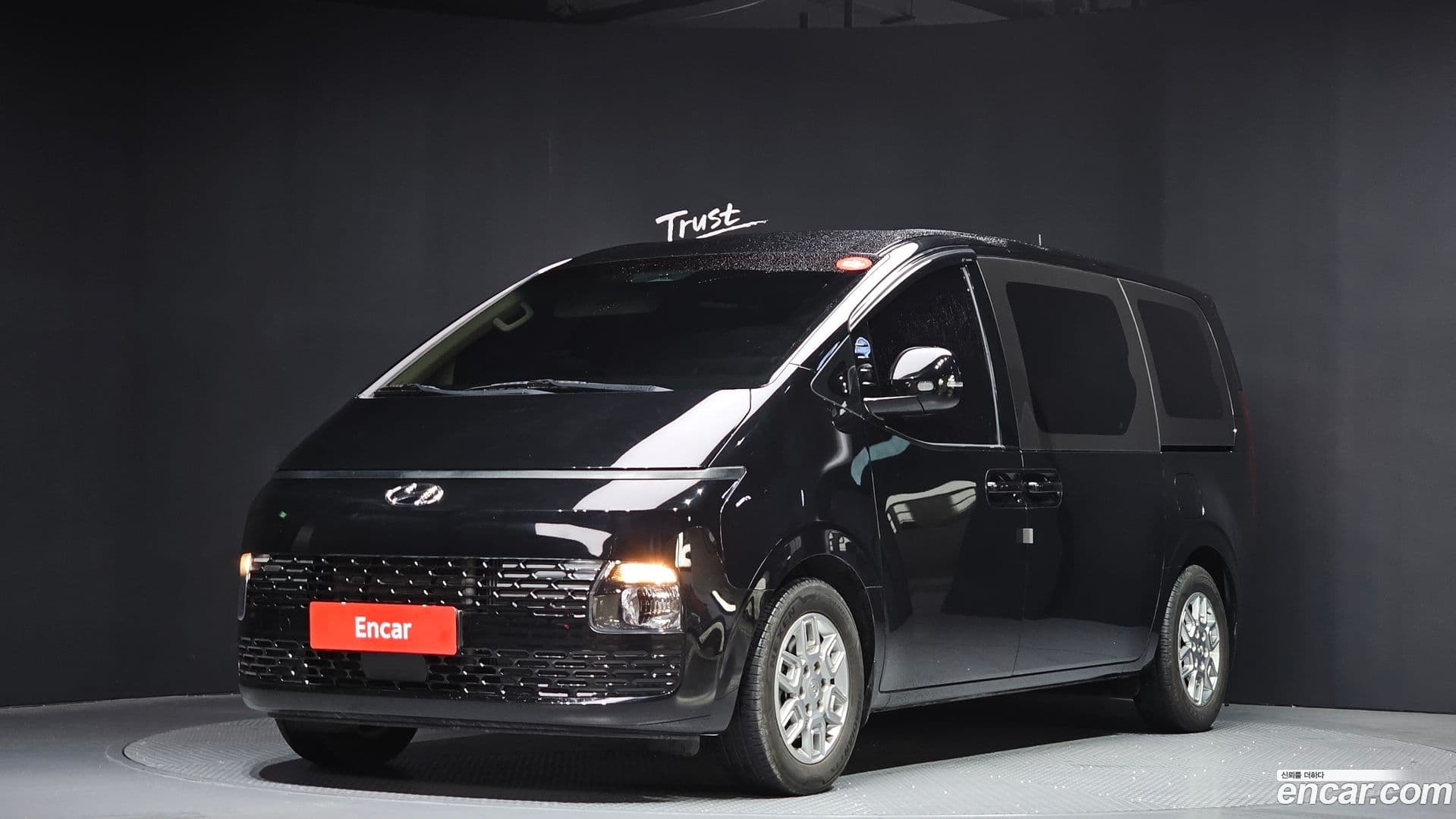 Main__Slider__Photo:Staria Hyundai 2023.0-0