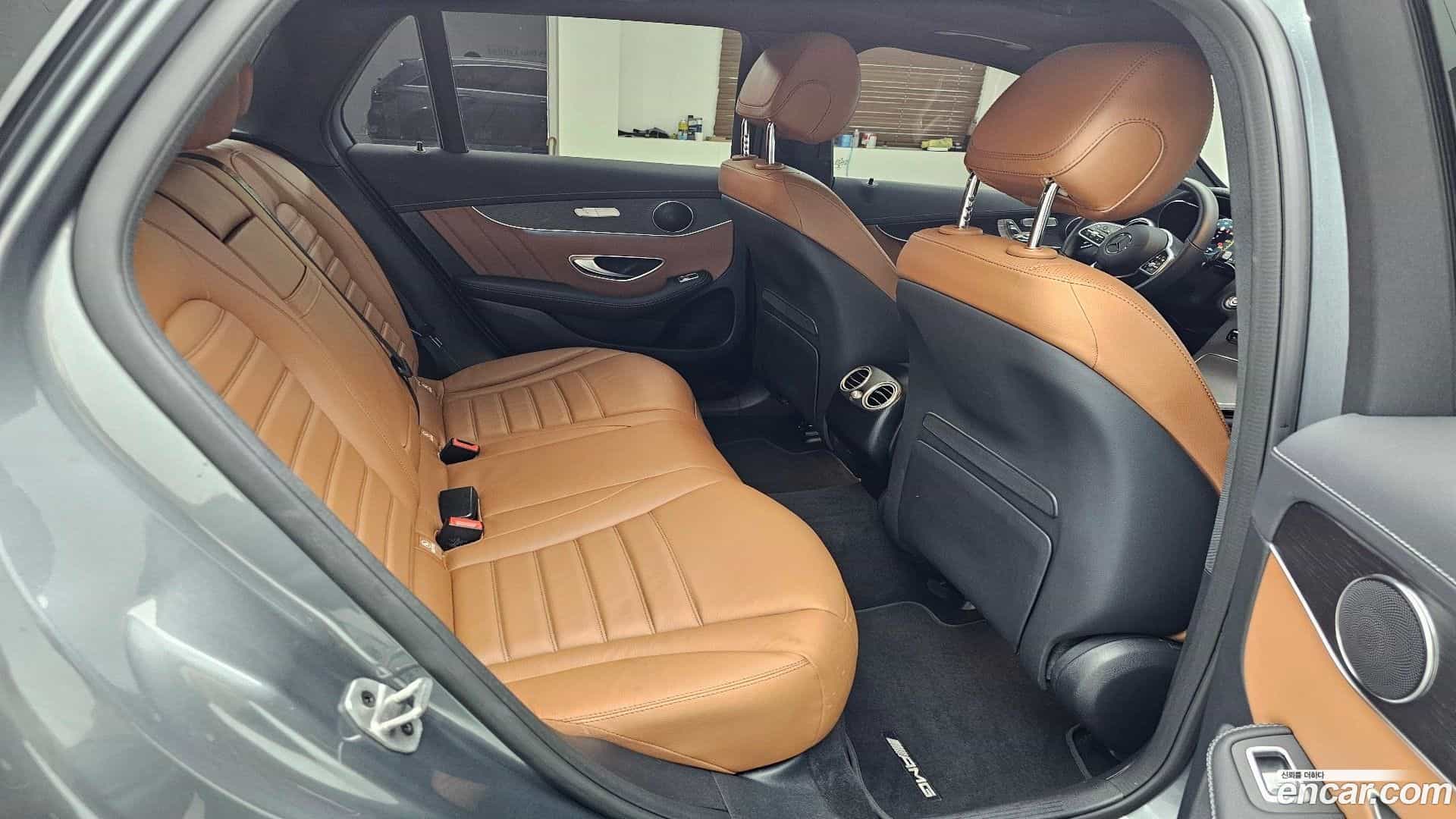 GLC-Class Mercedes-Benz 2022.7-OPTION-018