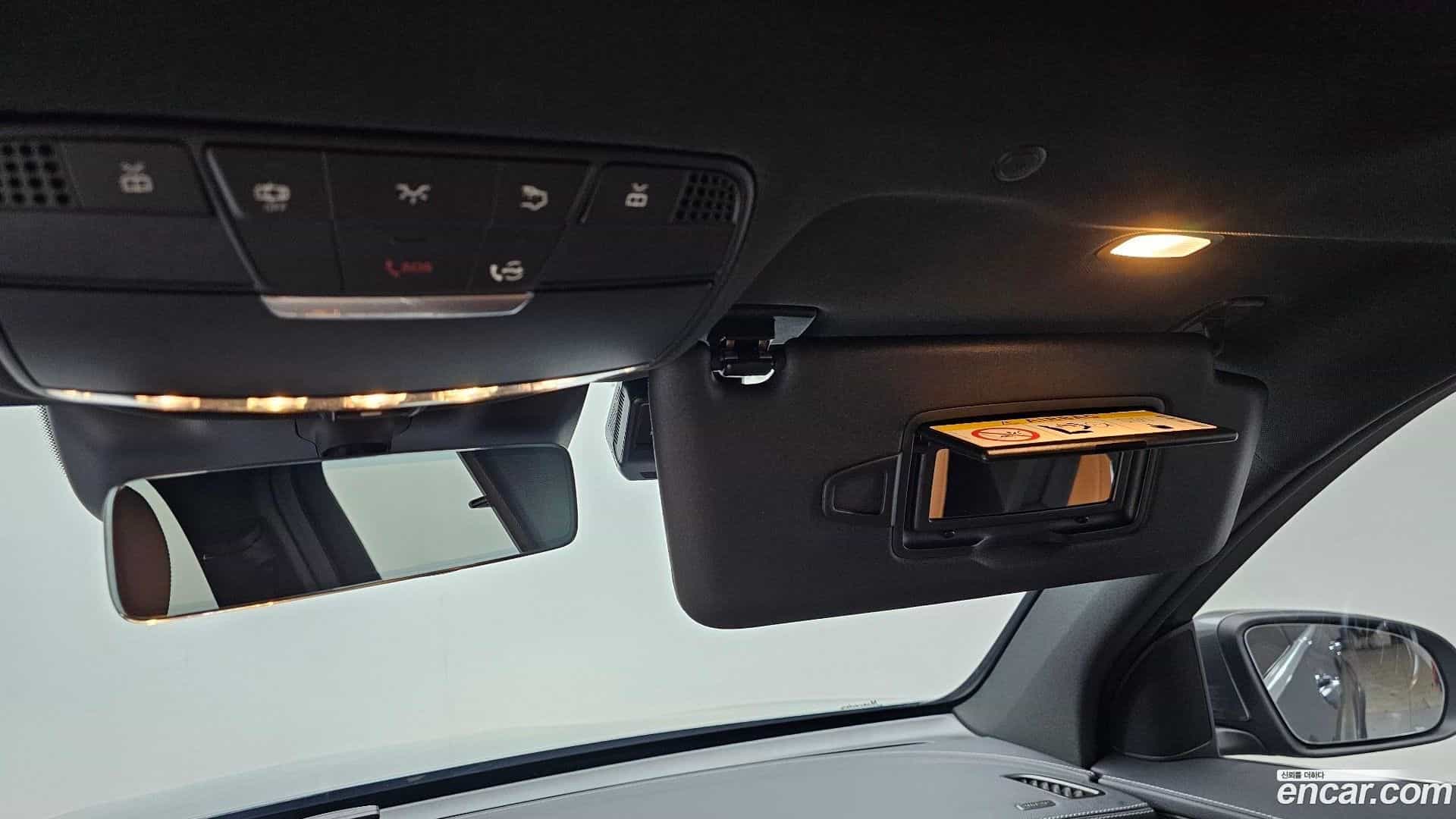 GLC-Class Mercedes-Benz 2022.7-OPTION-020
