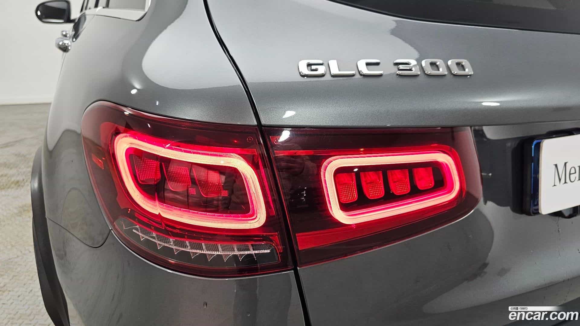 GLC-Class Mercedes-Benz 2022.7-OPTION-022
