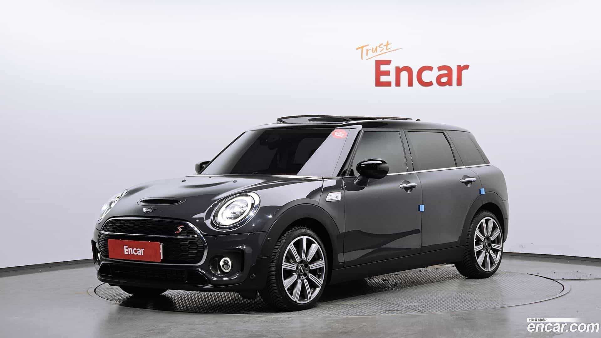 Clubman Mini 2020.5-OUTER-001