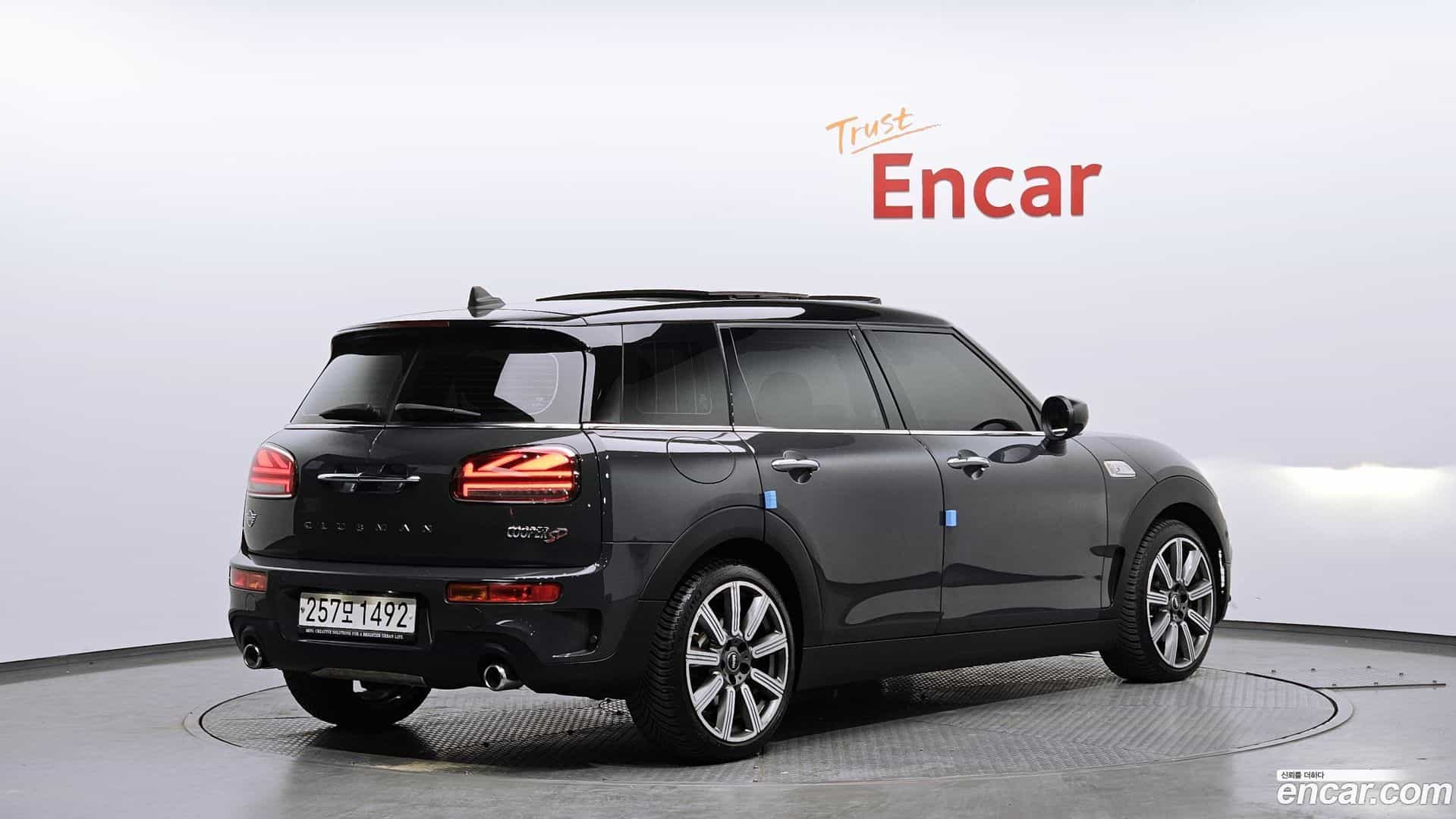 Clubman Mini 2020.5-OUTER-002