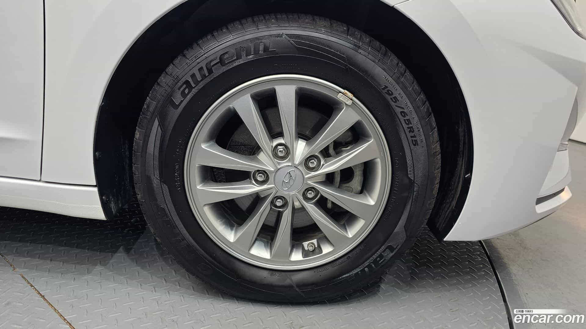 AVANTE Hyundai 2019.4-OUTER-005