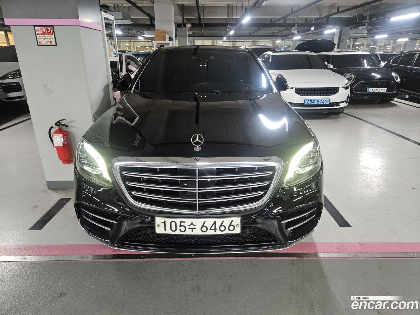 Main__Slider__Photo:S-Class Mercedes-Benz 2020.4-0
