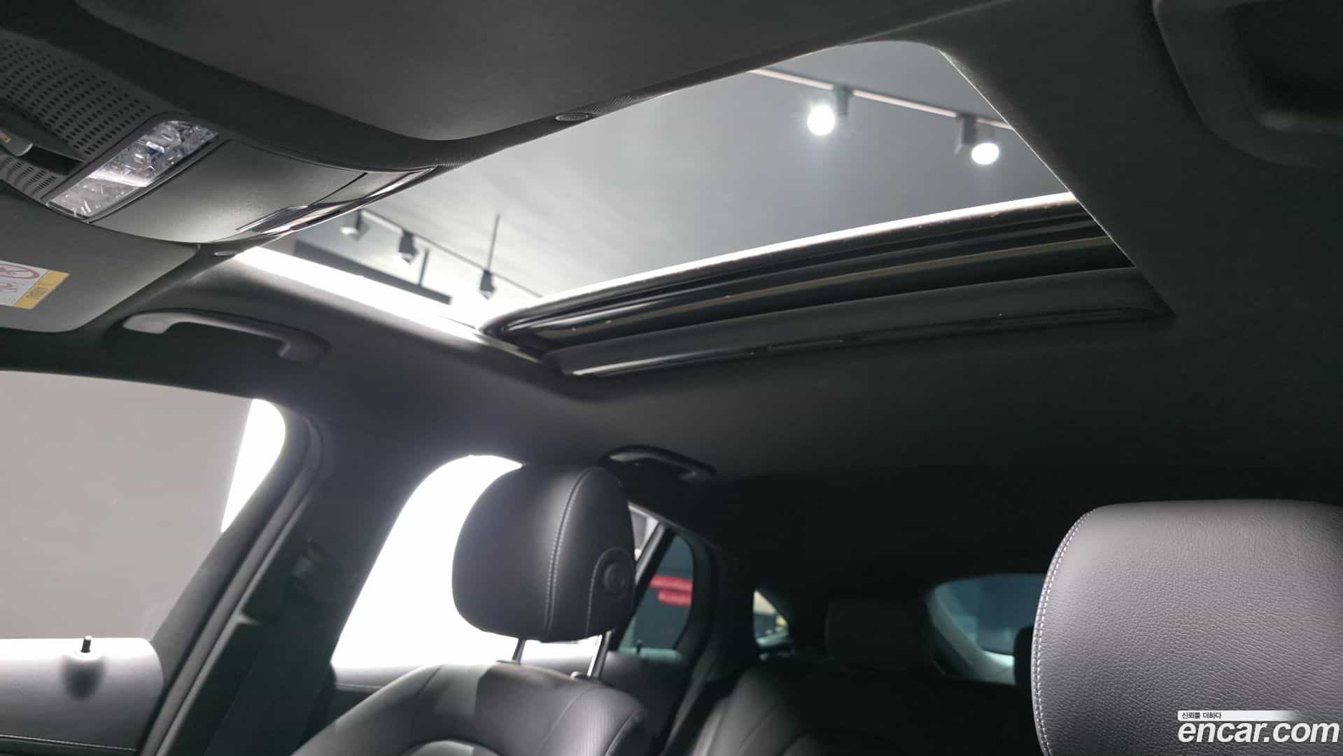 GLC-Class Mercedes-Benz 2023.0-OPTION-024