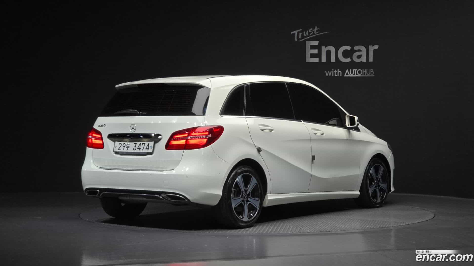 B-Class Mercedes-Benz 2018.2-OUTER-002