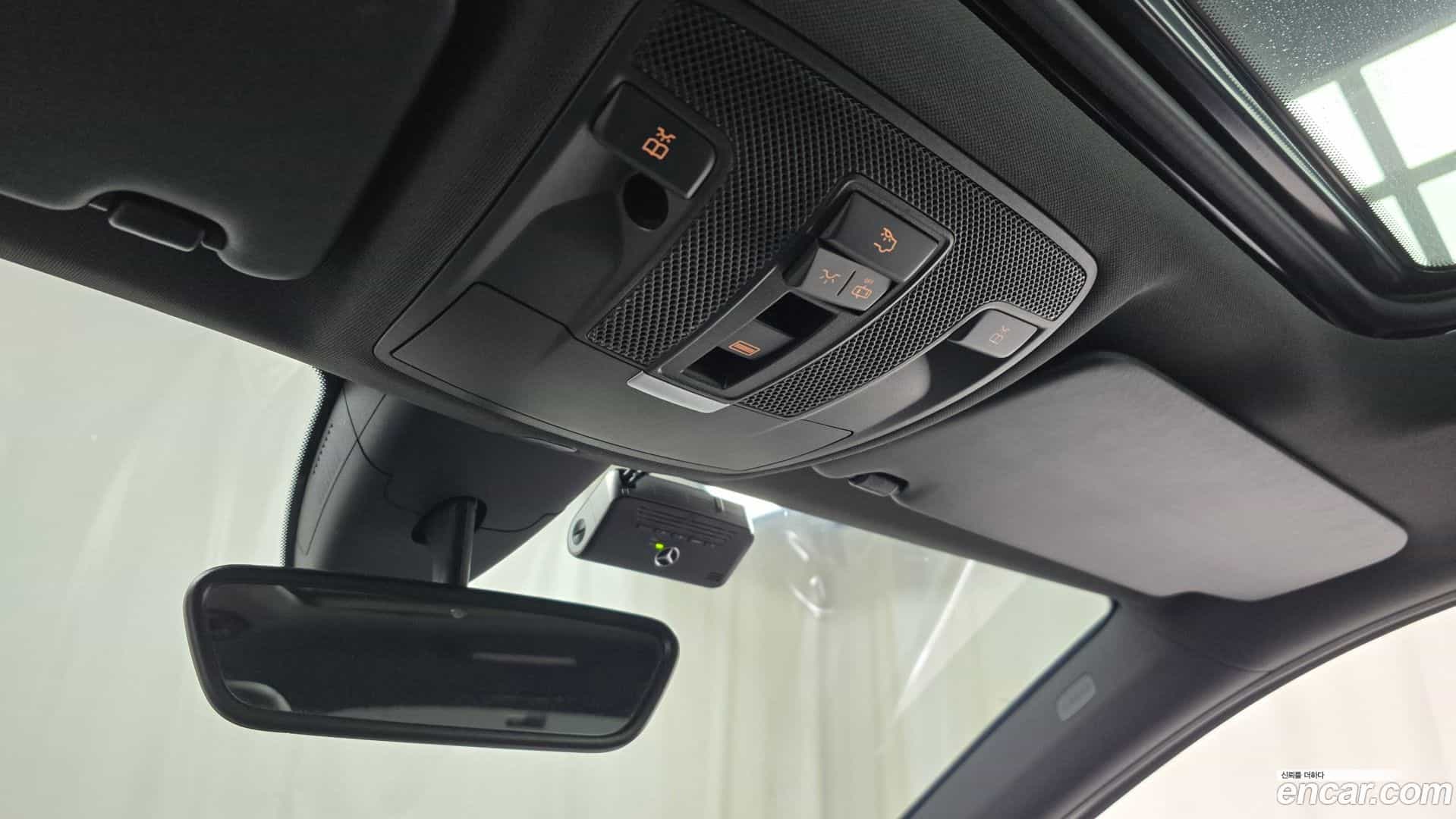 B-Class Mercedes-Benz 2018.2-OPTION-020