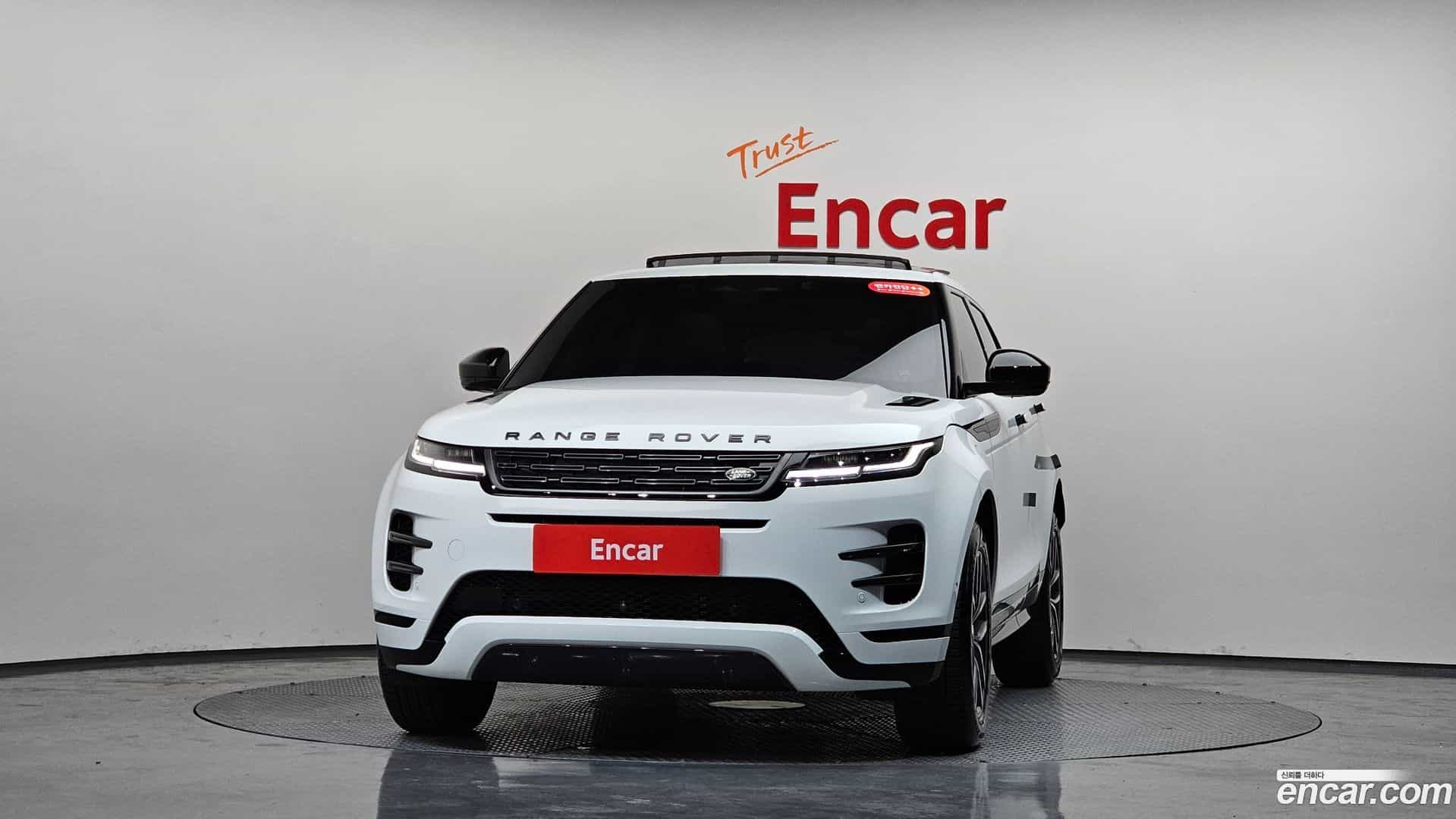 Range Rover Evoque Land Rover 2025.5-OUTER-003