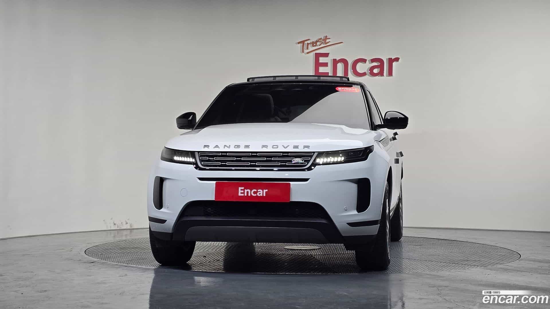 Range Rover Evoque Land Rover 2025.5-OUTER-003