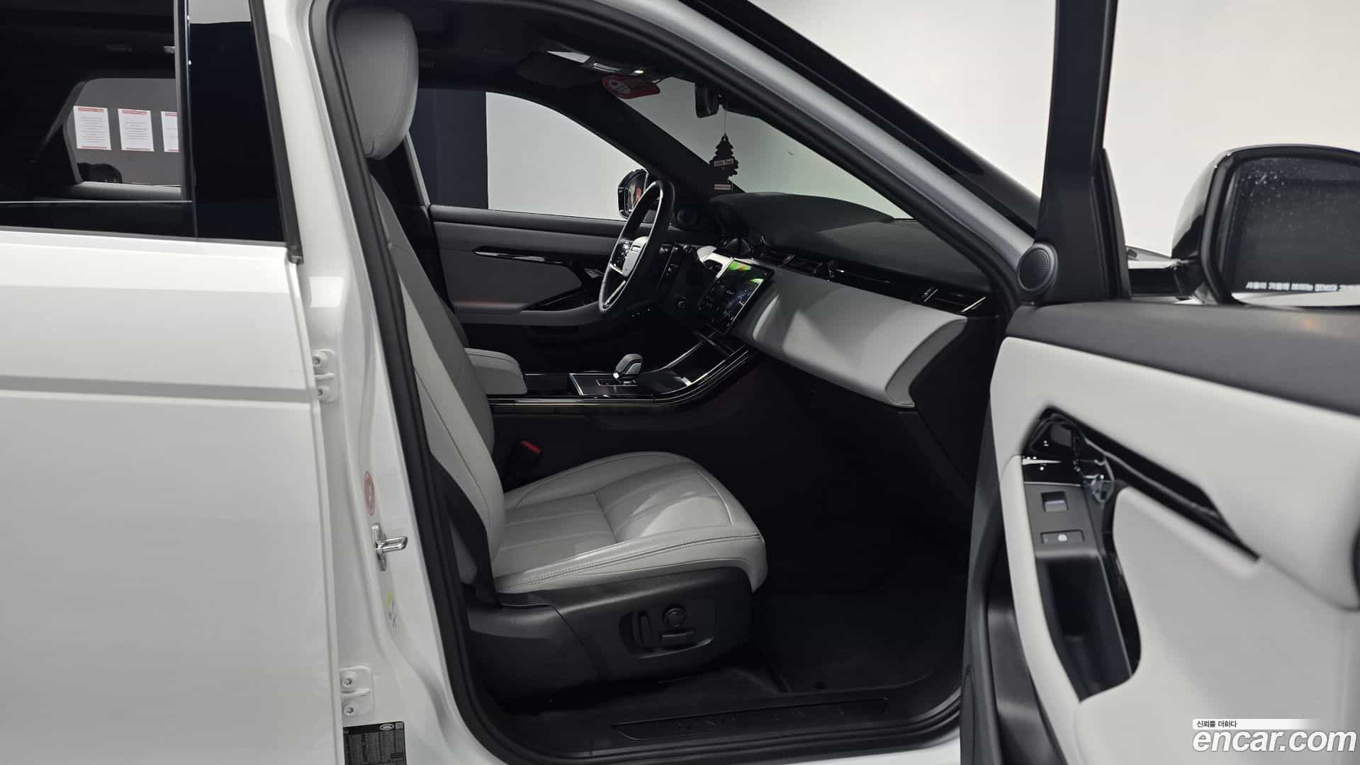 Range Rover Evoque Land Rover 2025.5-OPTION-015