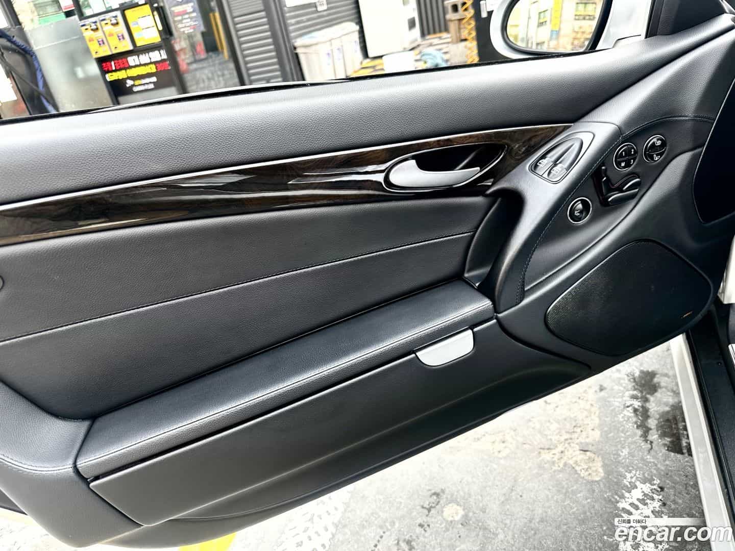 SL-Class Mercedes-Benz 2007.5-OPTION-015