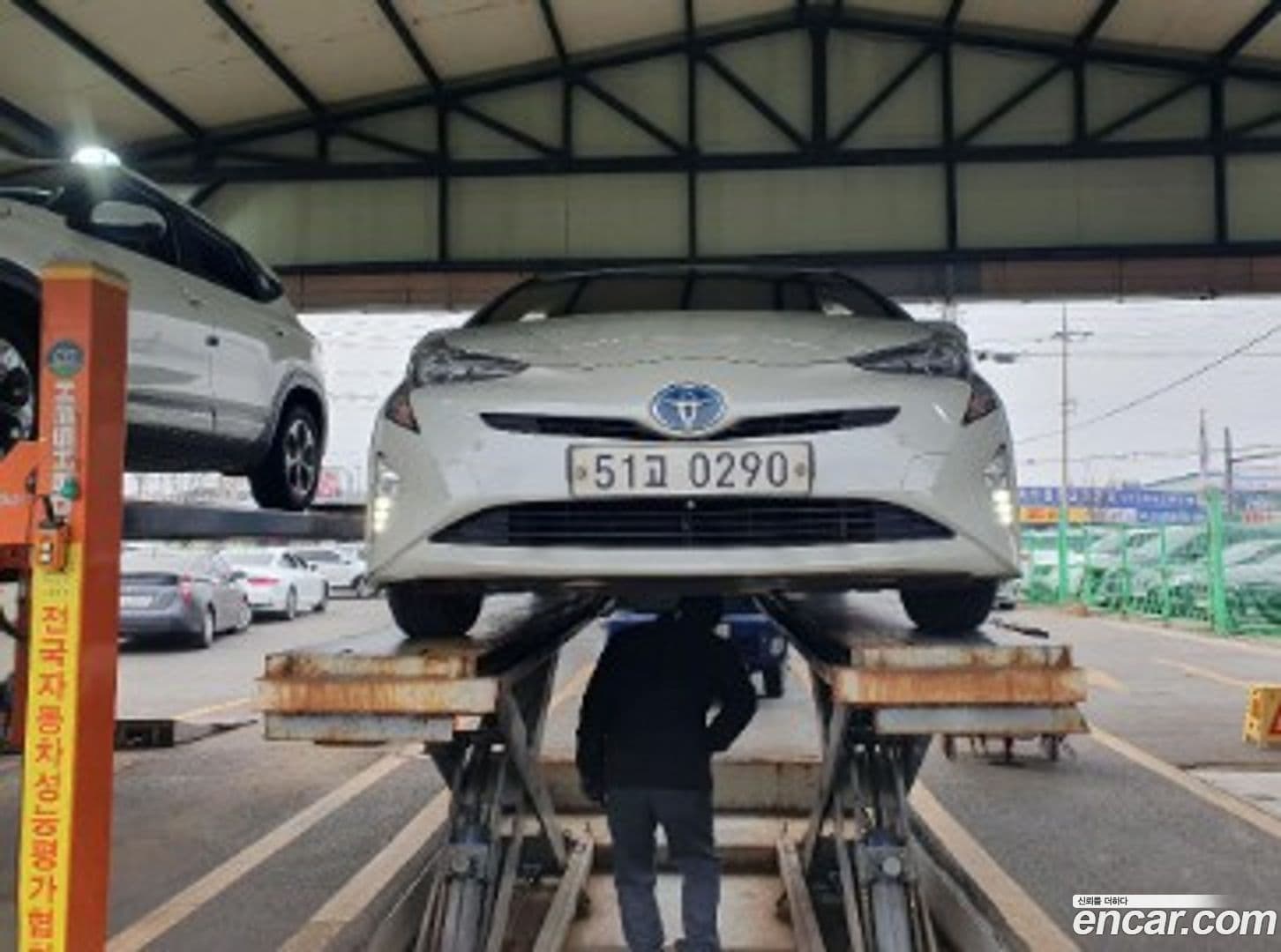 Main__Slider__Photo:Prius Toyota 2016.11-0