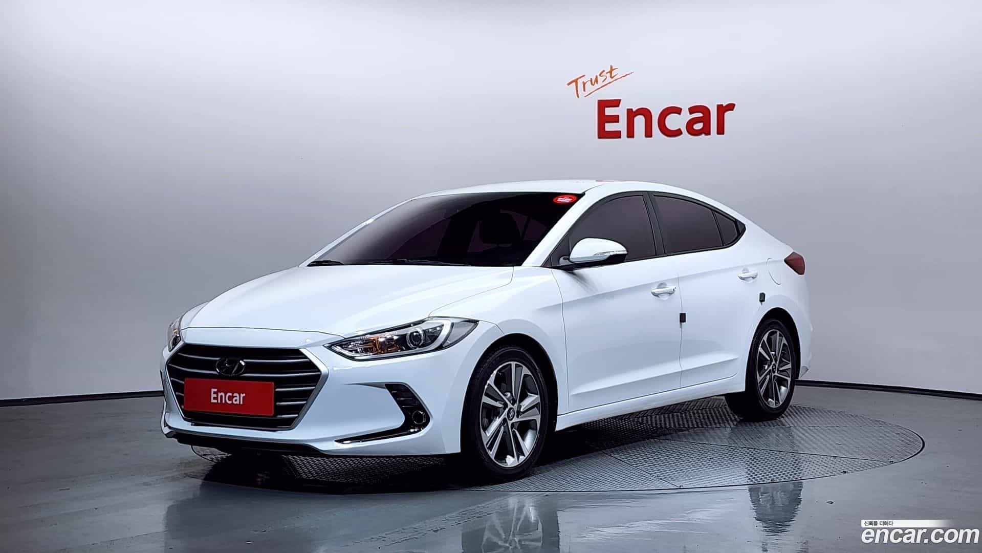 AVANTE Hyundai 2018.5-OUTER-001