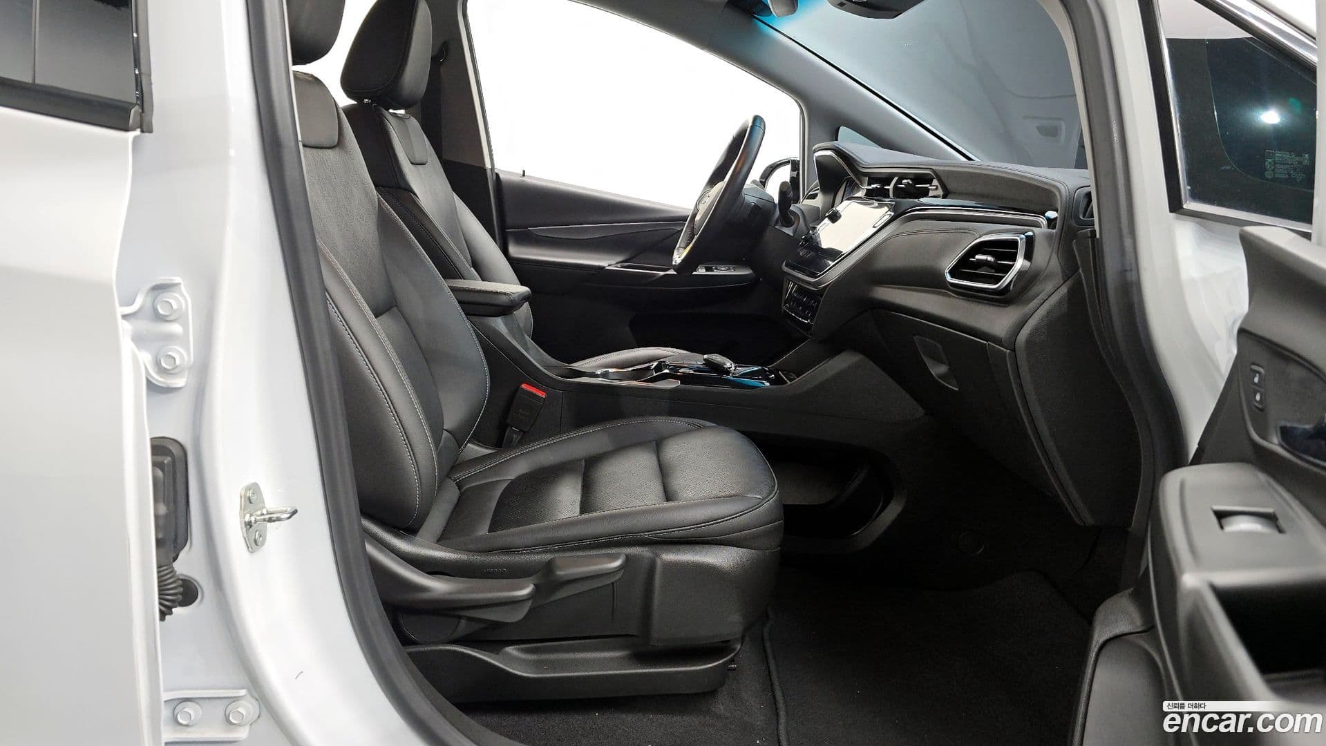 Main__Slider__Photo:Bolt EV Chevrolet 2022.9-10