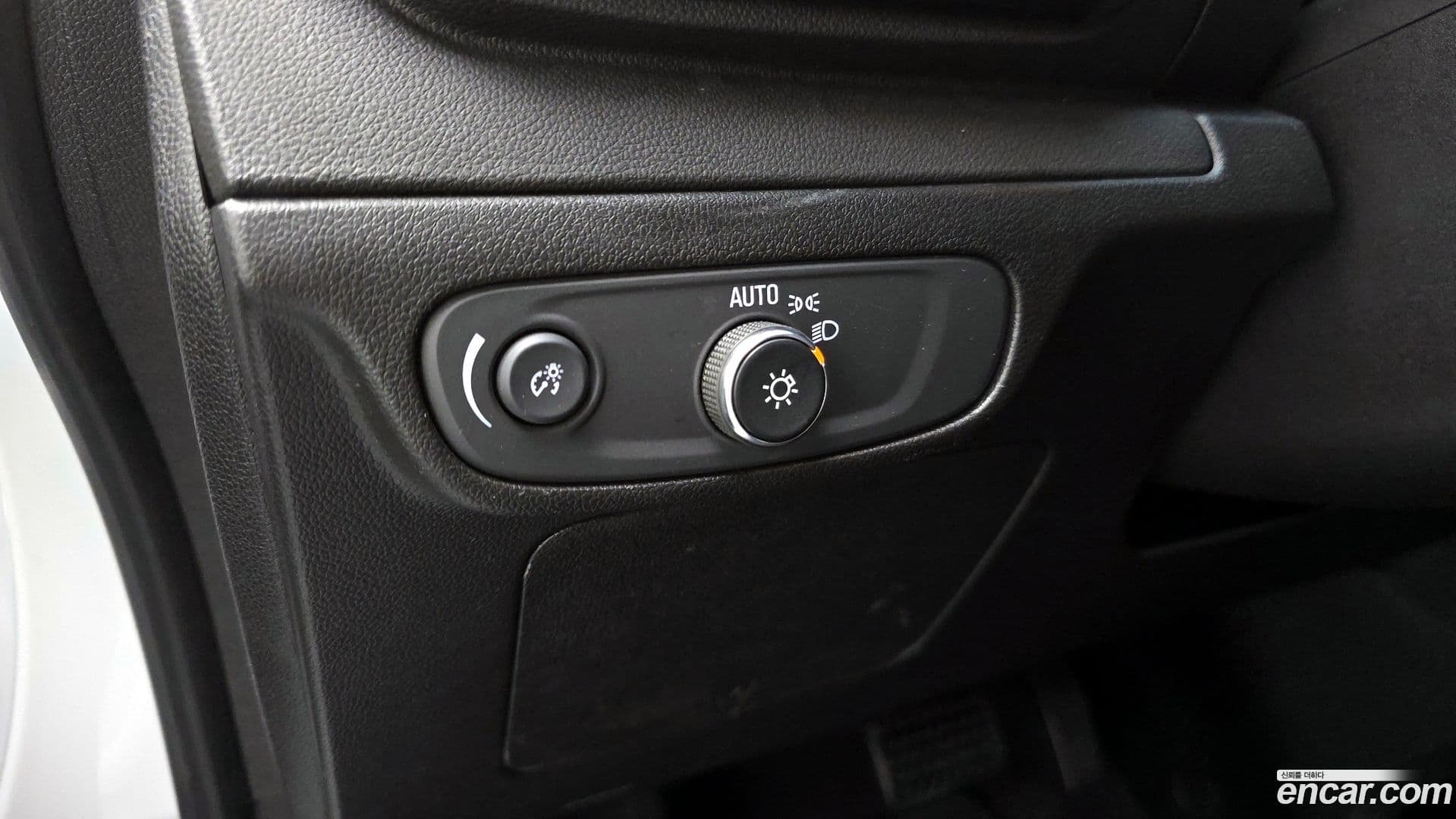 Main__Slider__Photo:Bolt EV Chevrolet 2022.9-17