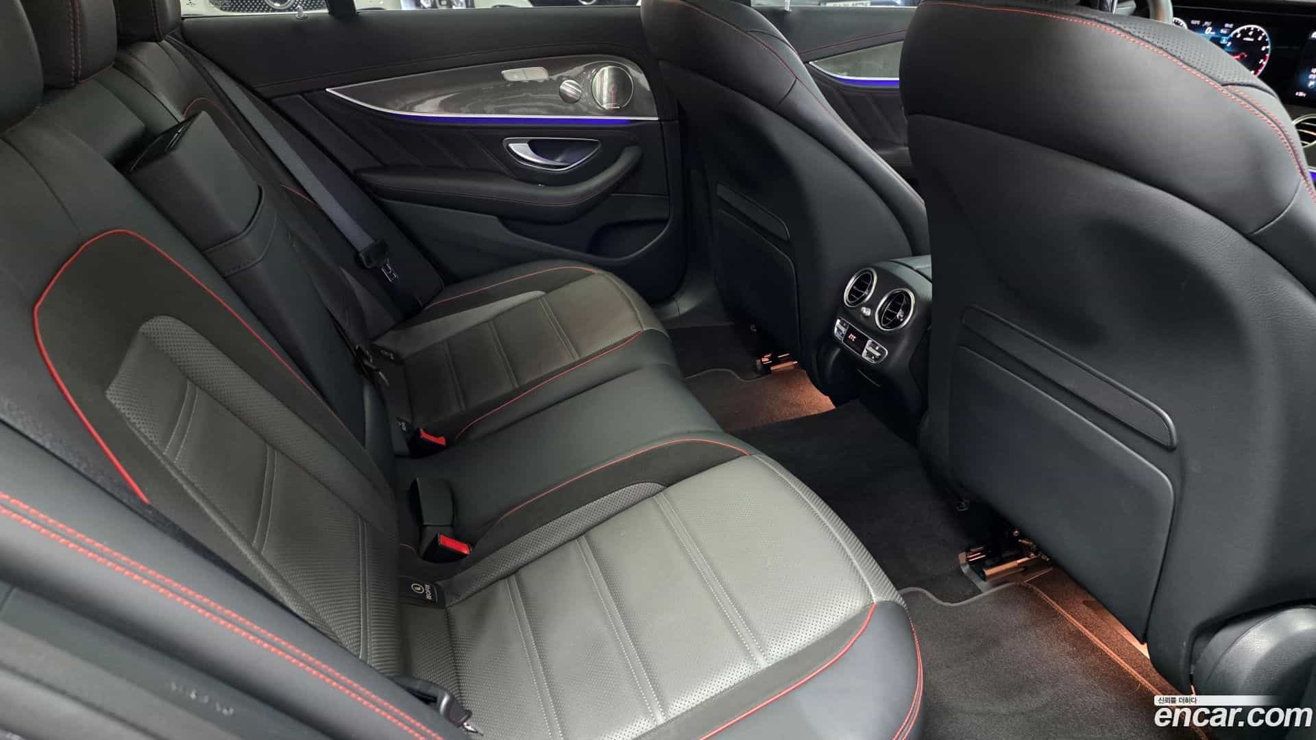 E-Class Mercedes-Benz 2021.10-OPTION-018