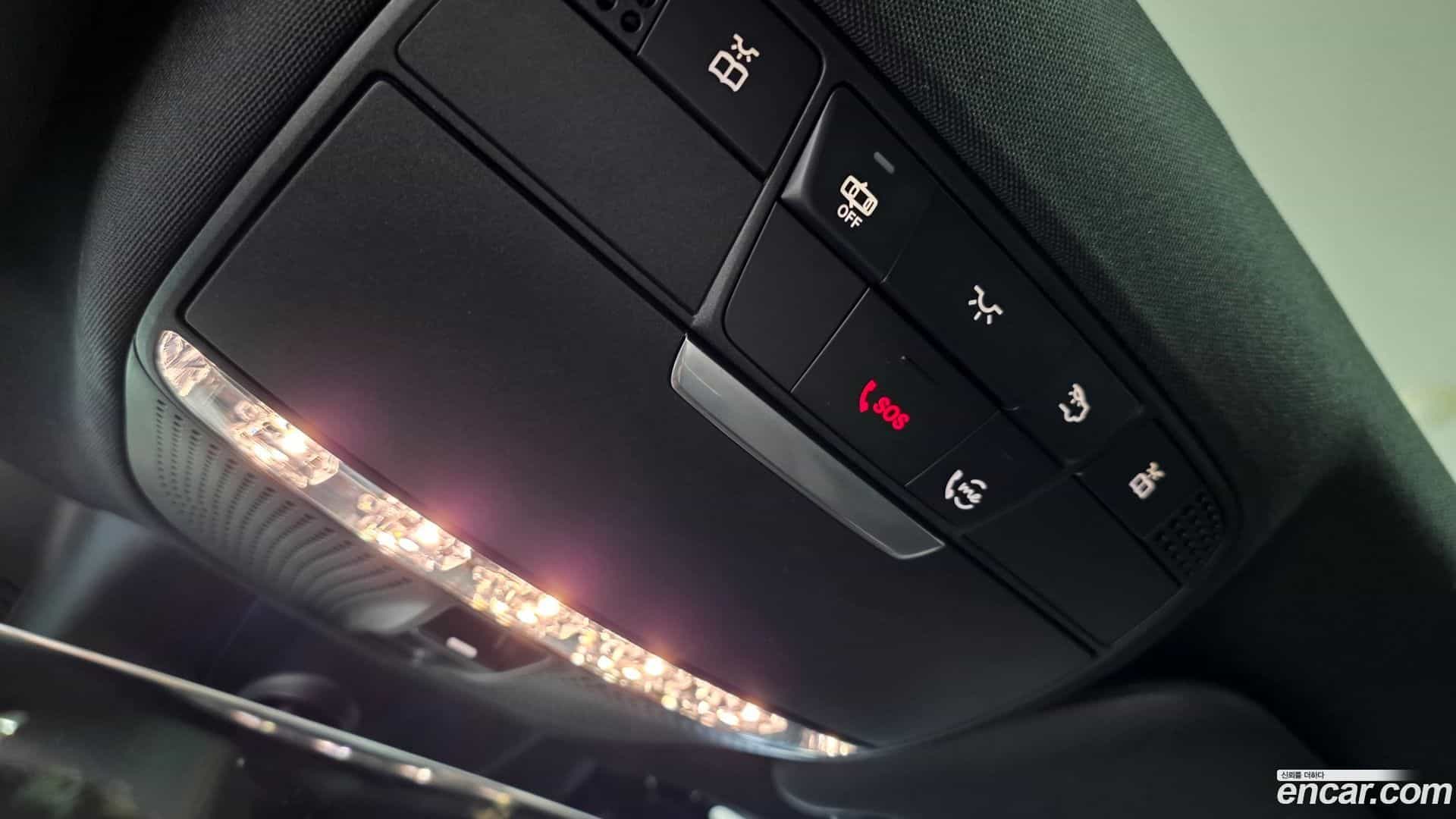 E-Class Mercedes-Benz 2021.10-OPTION-021