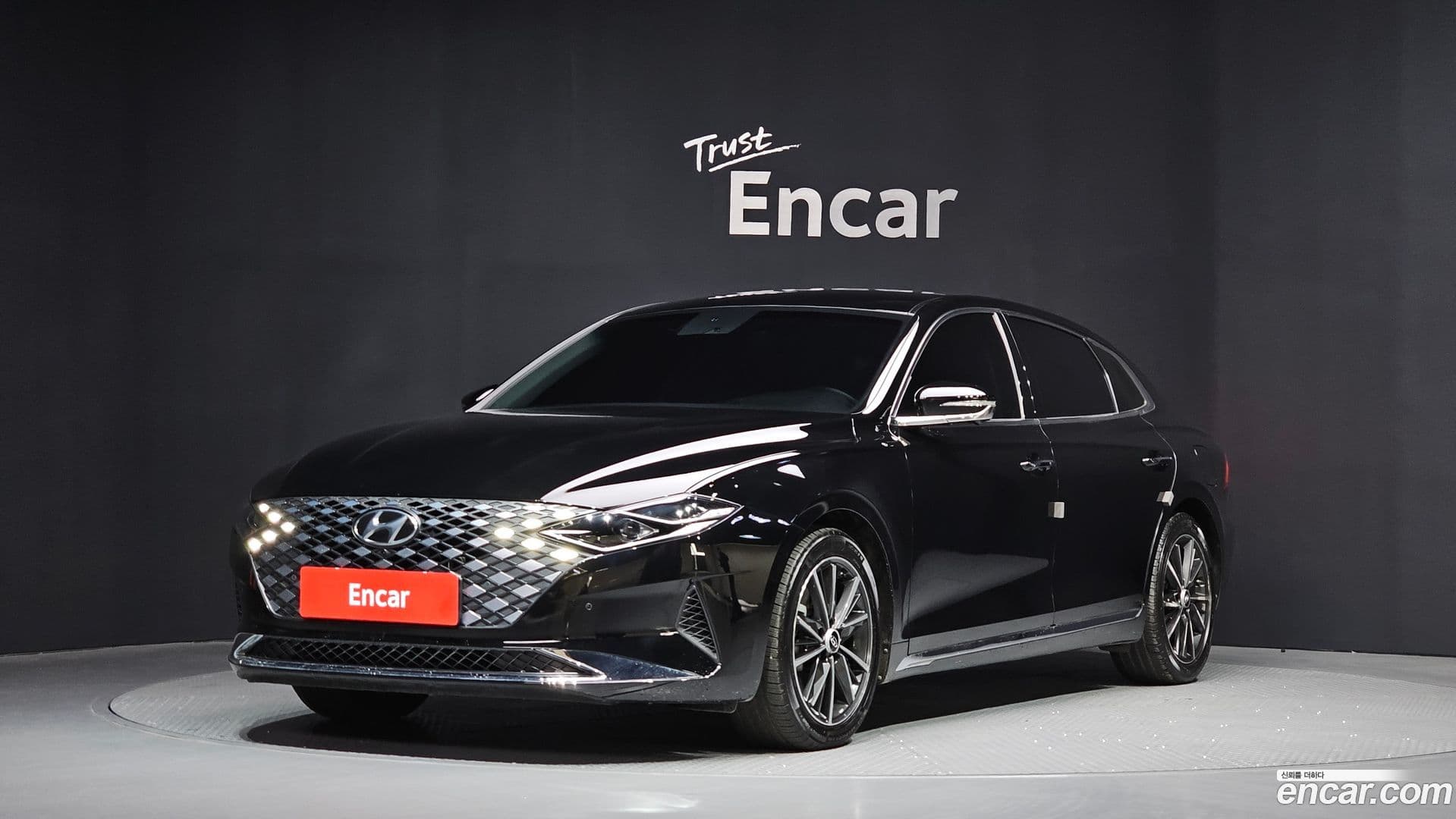 Main__Slider__Photo:Grandeur Hyundai 2020.0-0