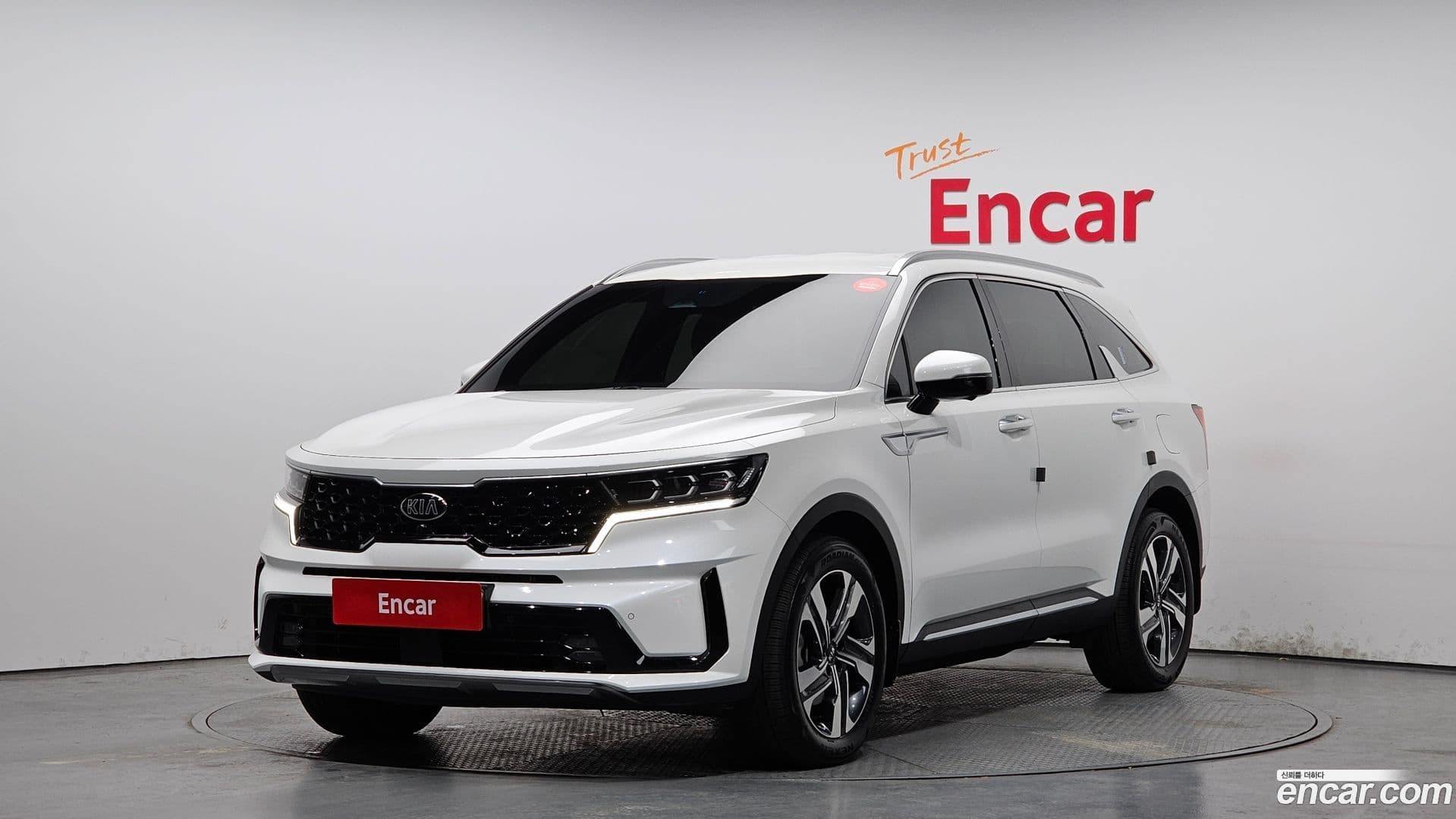 Main__Slider__Photo:Sorento Kia 2020.11-0
