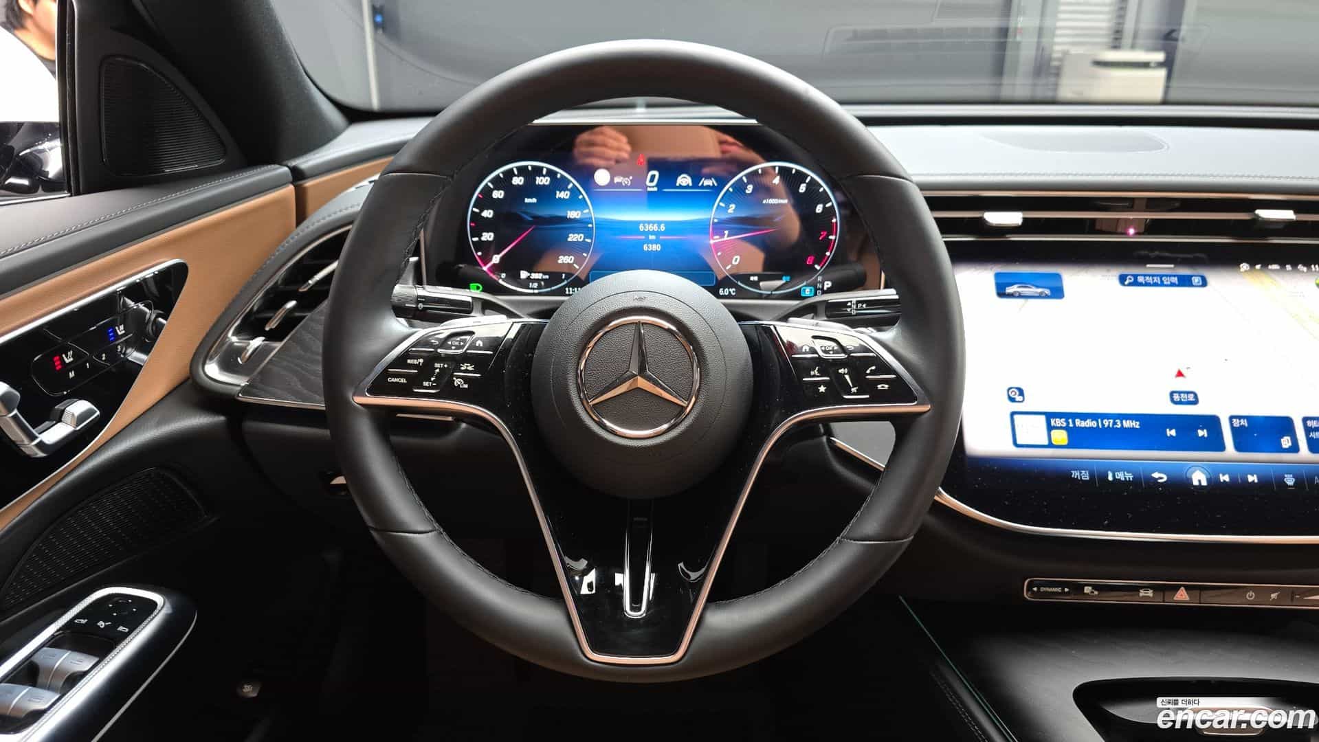 E-Class Mercedes-Benz 2025.3-OPTION-017