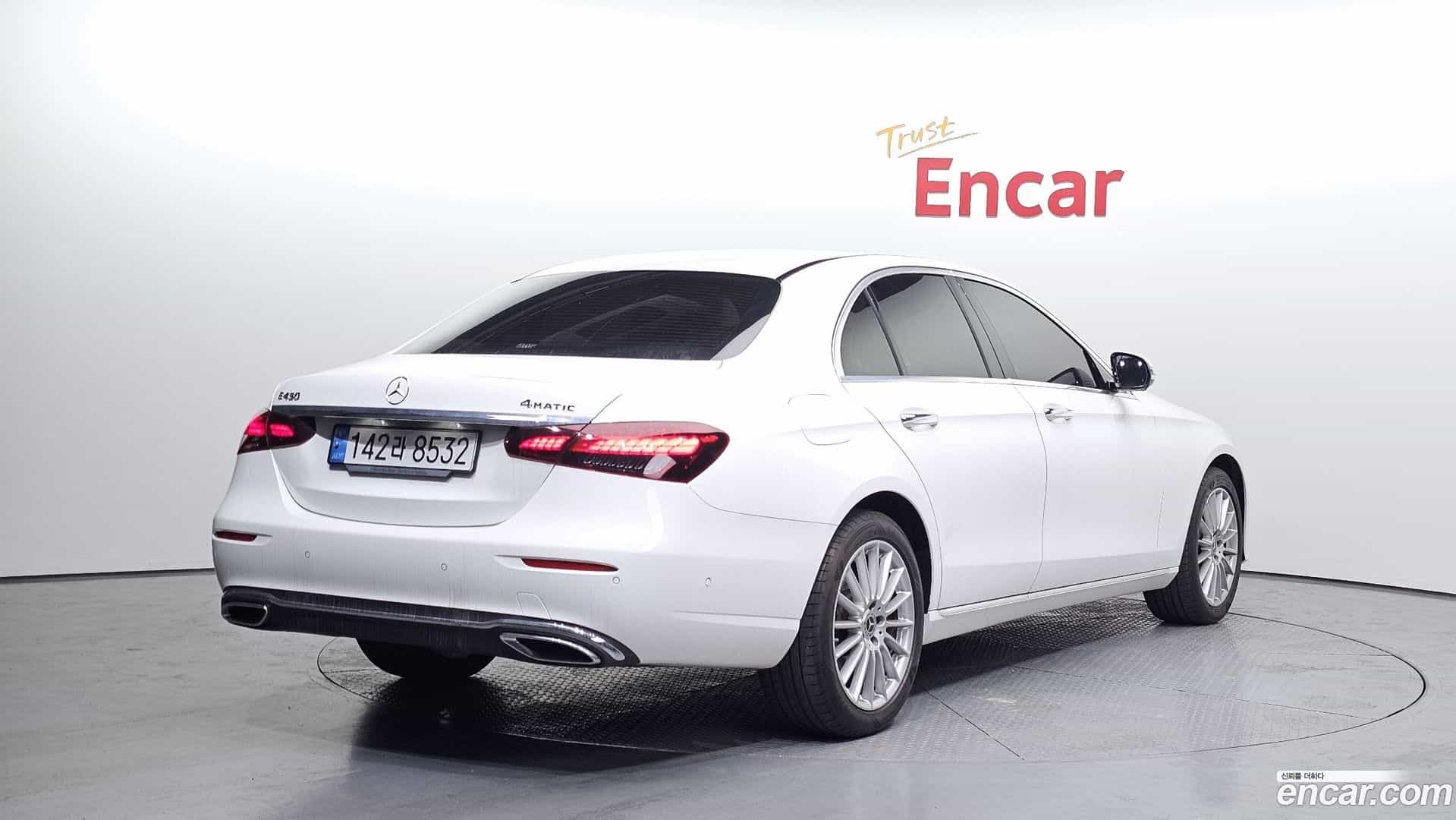 E-Class Mercedes-Benz 2022.11-OUTER-002