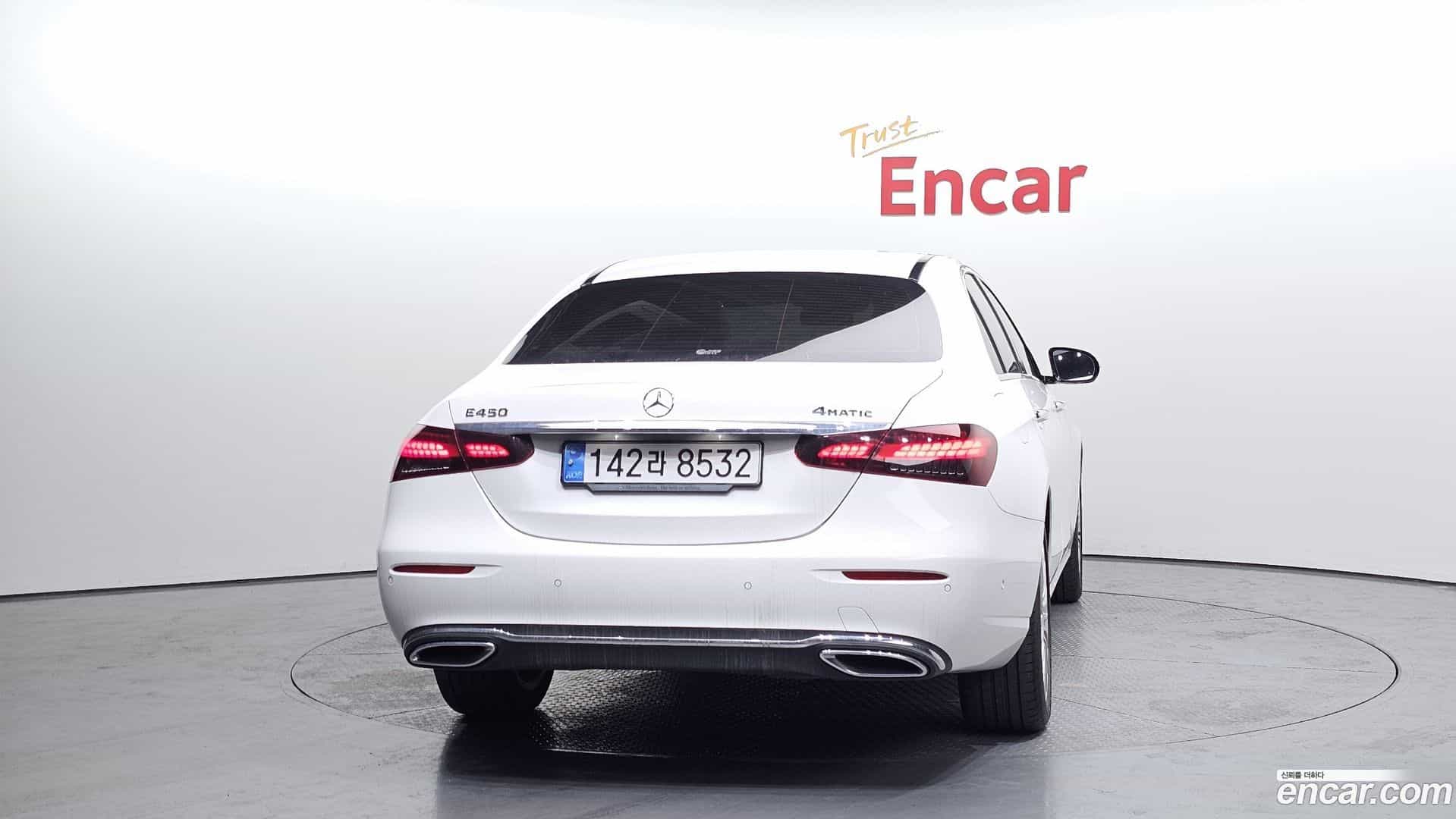 E-Class Mercedes-Benz 2022.11-OUTER-004