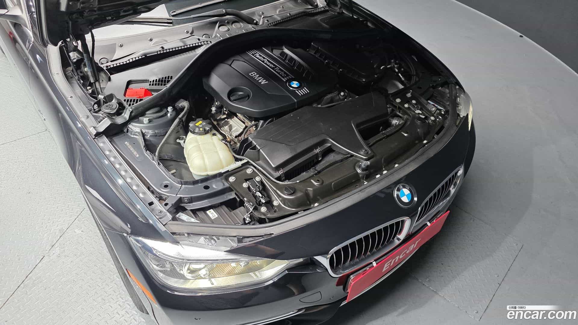 3-Series BMW 2015.6-OUTER-006