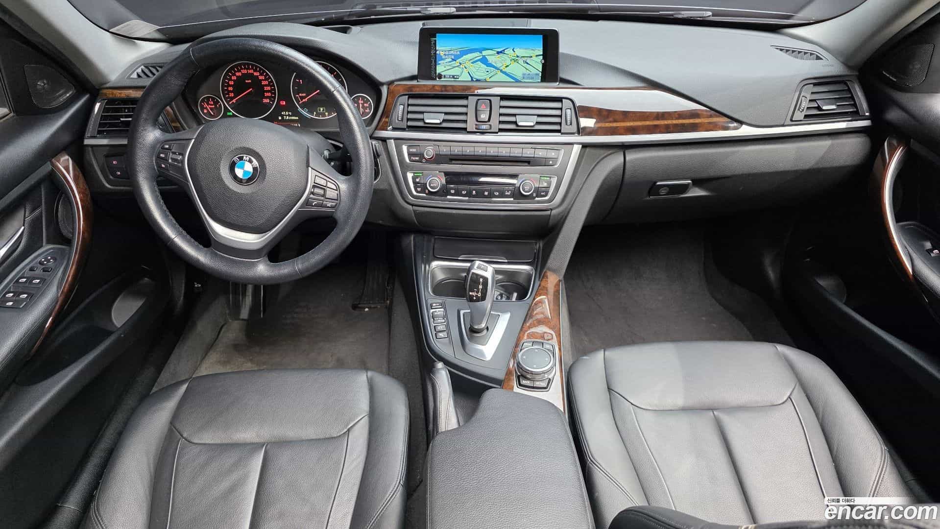 3-Series BMW 2015.6-INNER-007