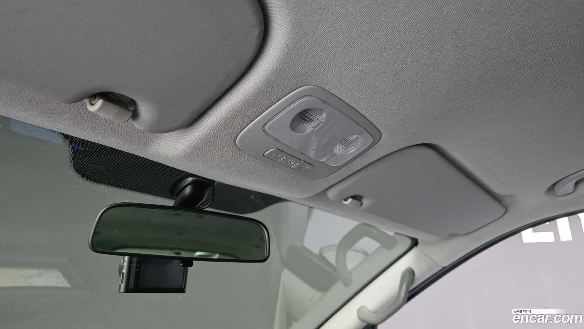 Starex Hyundai 2020.0-OPTION-021