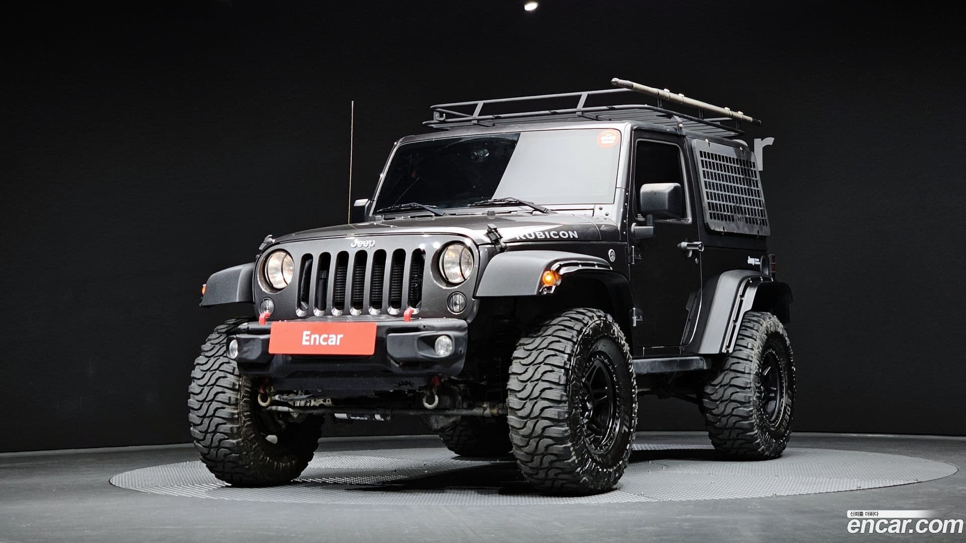 Main__Slider__Photo:Wrangler Jeep 2017.11-0