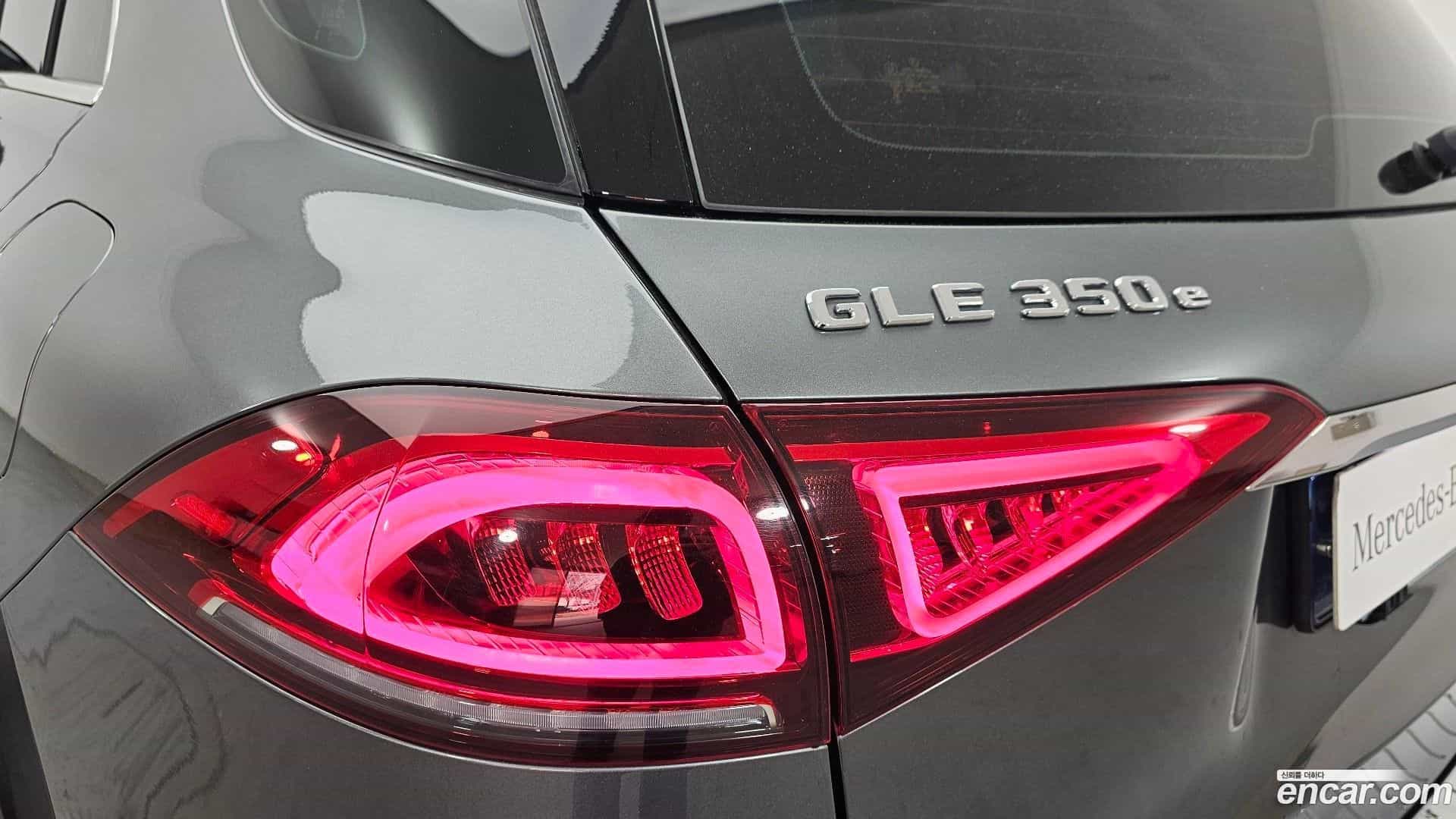 GLE-Class Mercedes-Benz 2021.11-OPTION-022