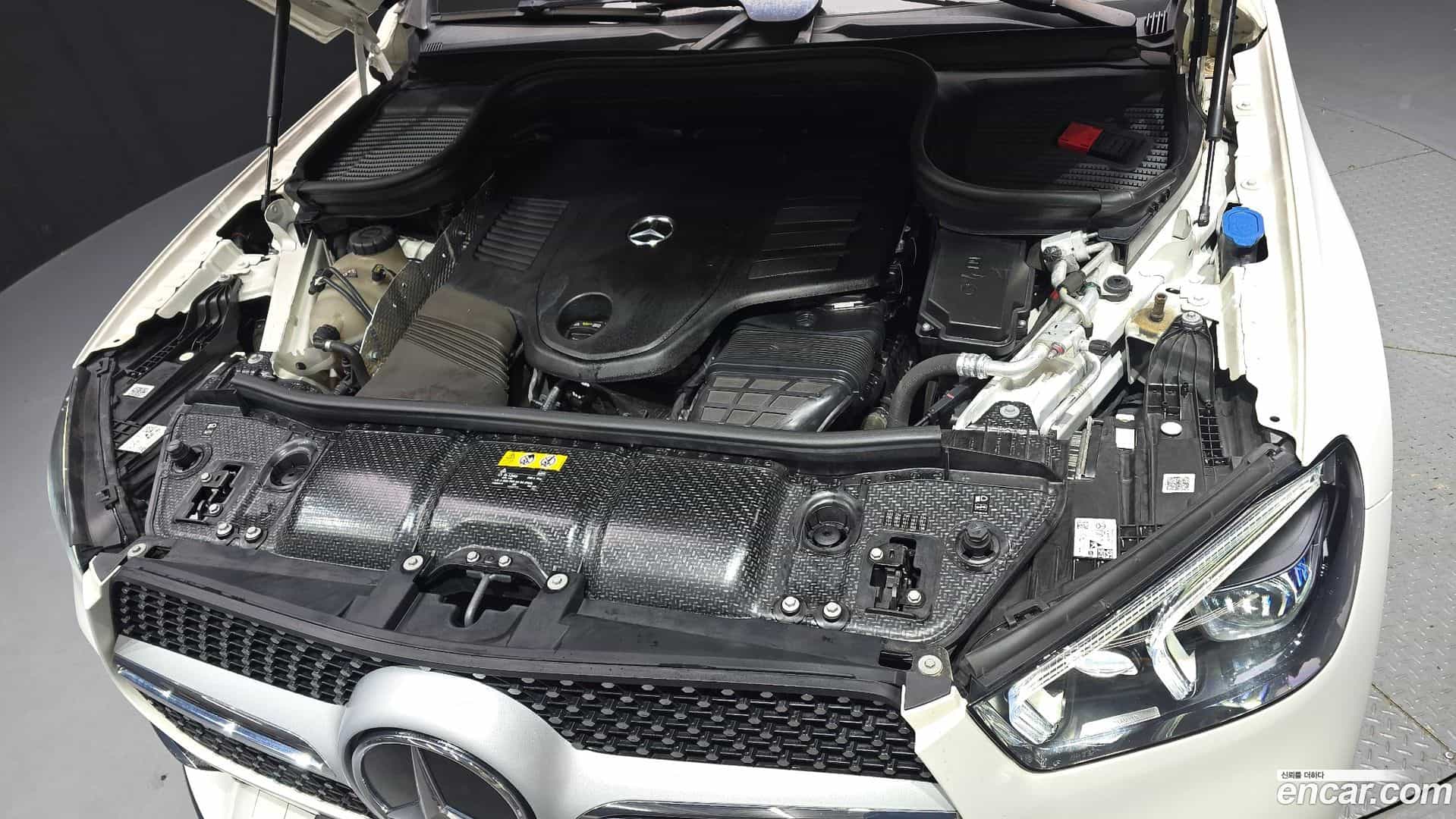 GLE-Class Mercedes-Benz 2019.11-OUTER-006