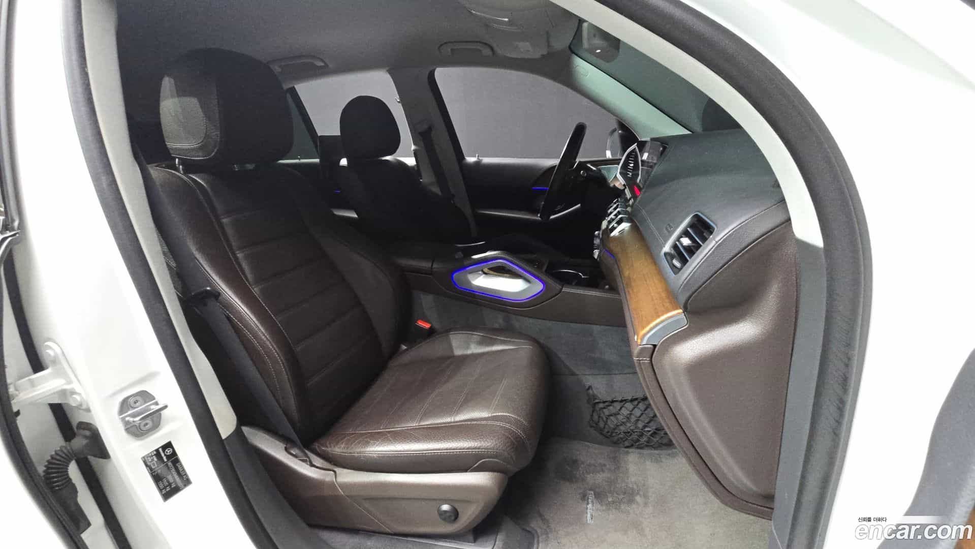 GLE-Class Mercedes-Benz 2019.11-OPTION-015
