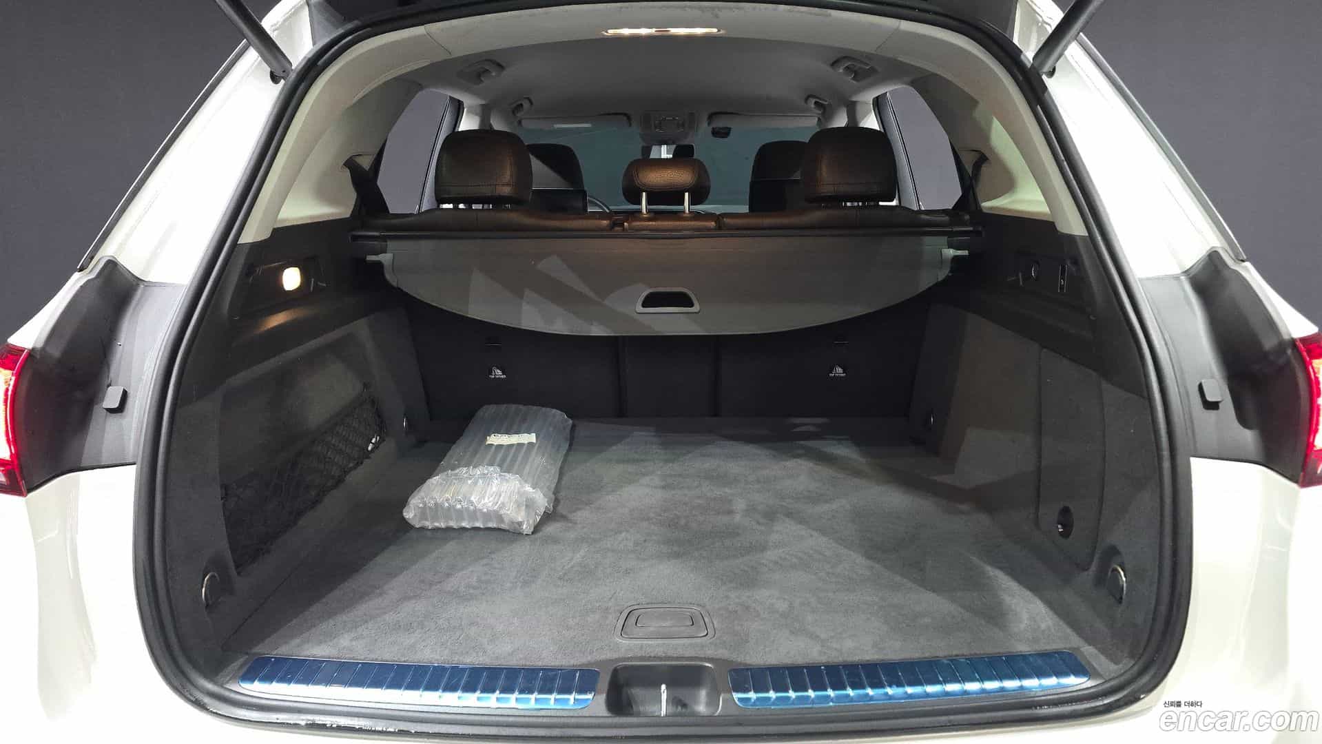 GLE-Class Mercedes-Benz 2019.11-OPTION-024