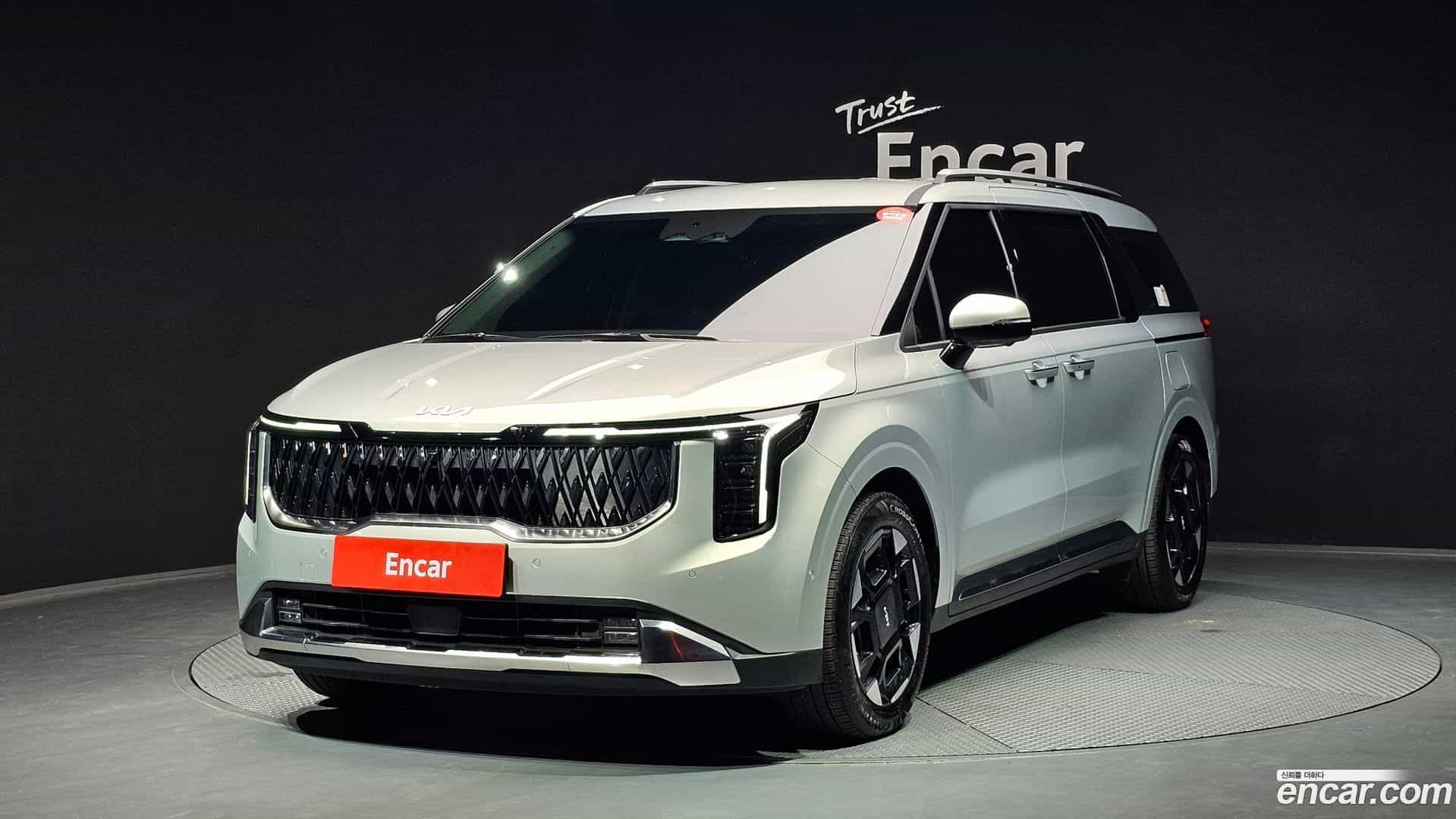 Canival Kia 2025.11-OUTER-001