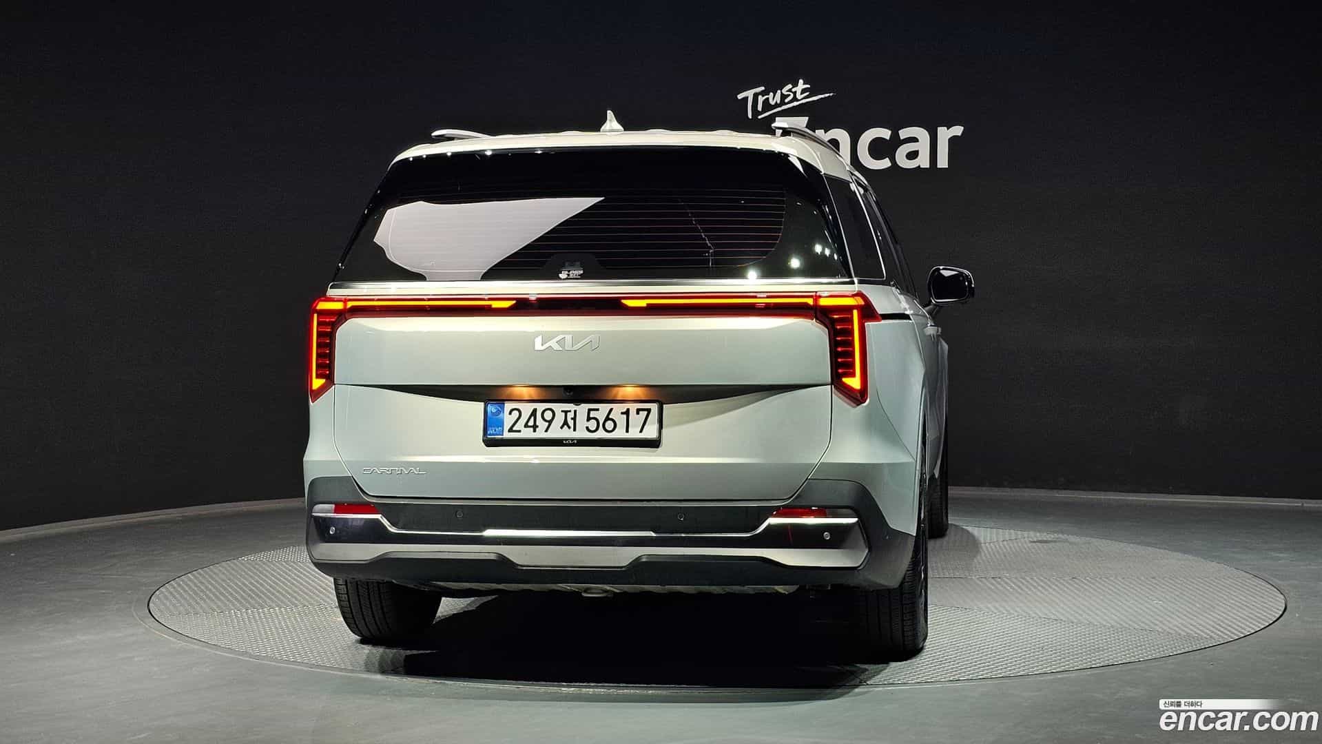 Canival Kia 2025.11-OUTER-004