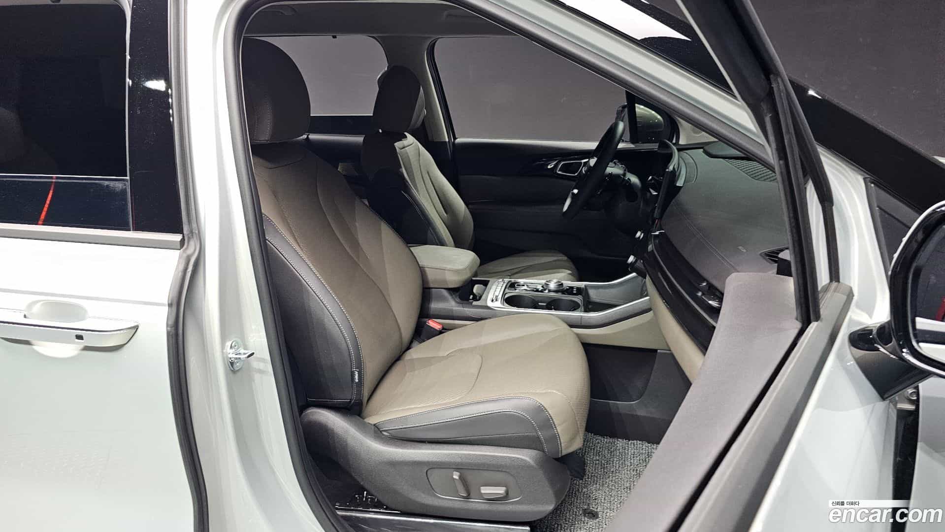 Canival Kia 2025.11-INNER-010