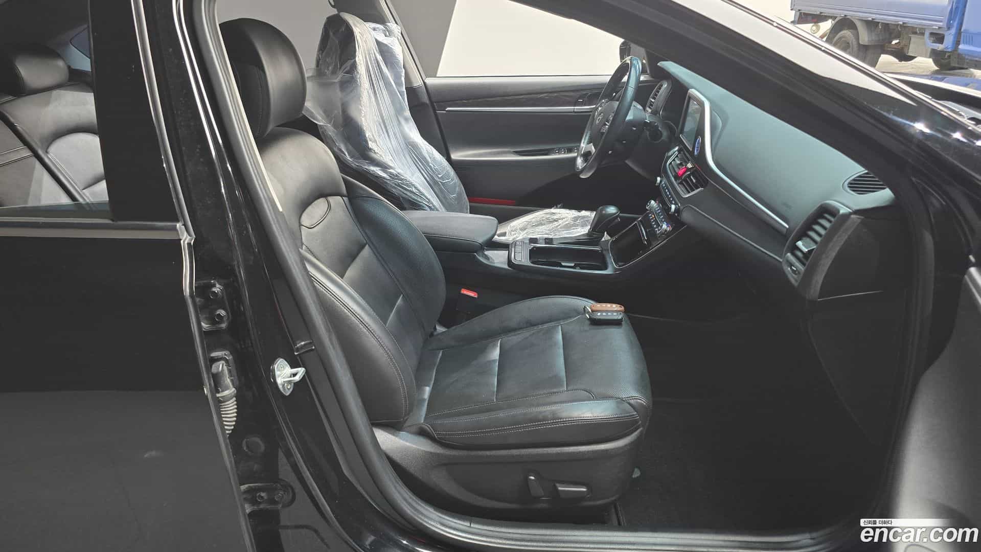 Grandeur Hyundai 2018.4-INNER-010