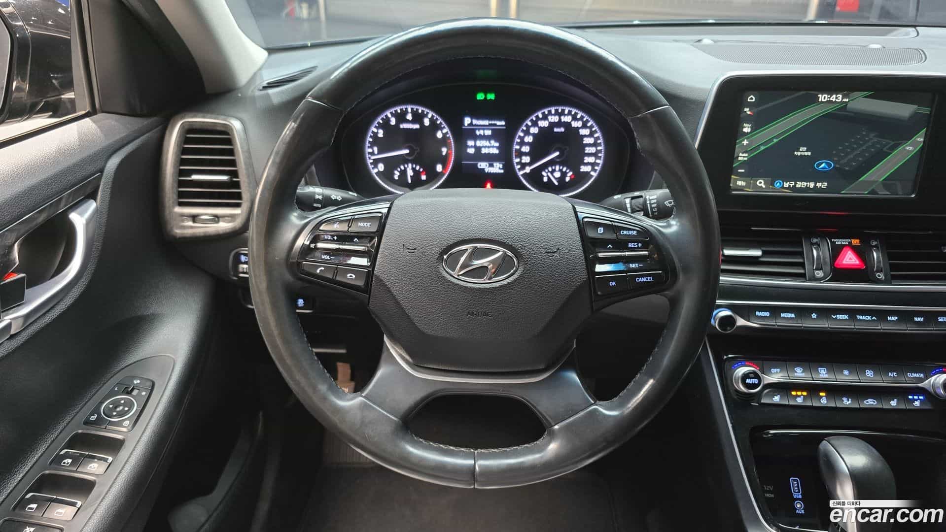 Grandeur Hyundai 2018.4-OPTION-018