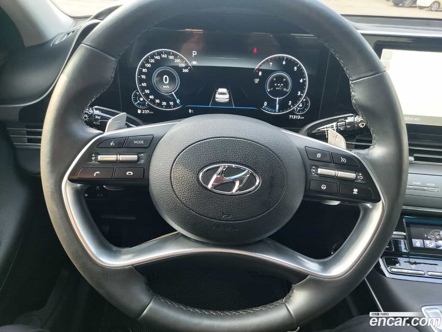 Grandeur Hyundai 2021.5-OPTION-016