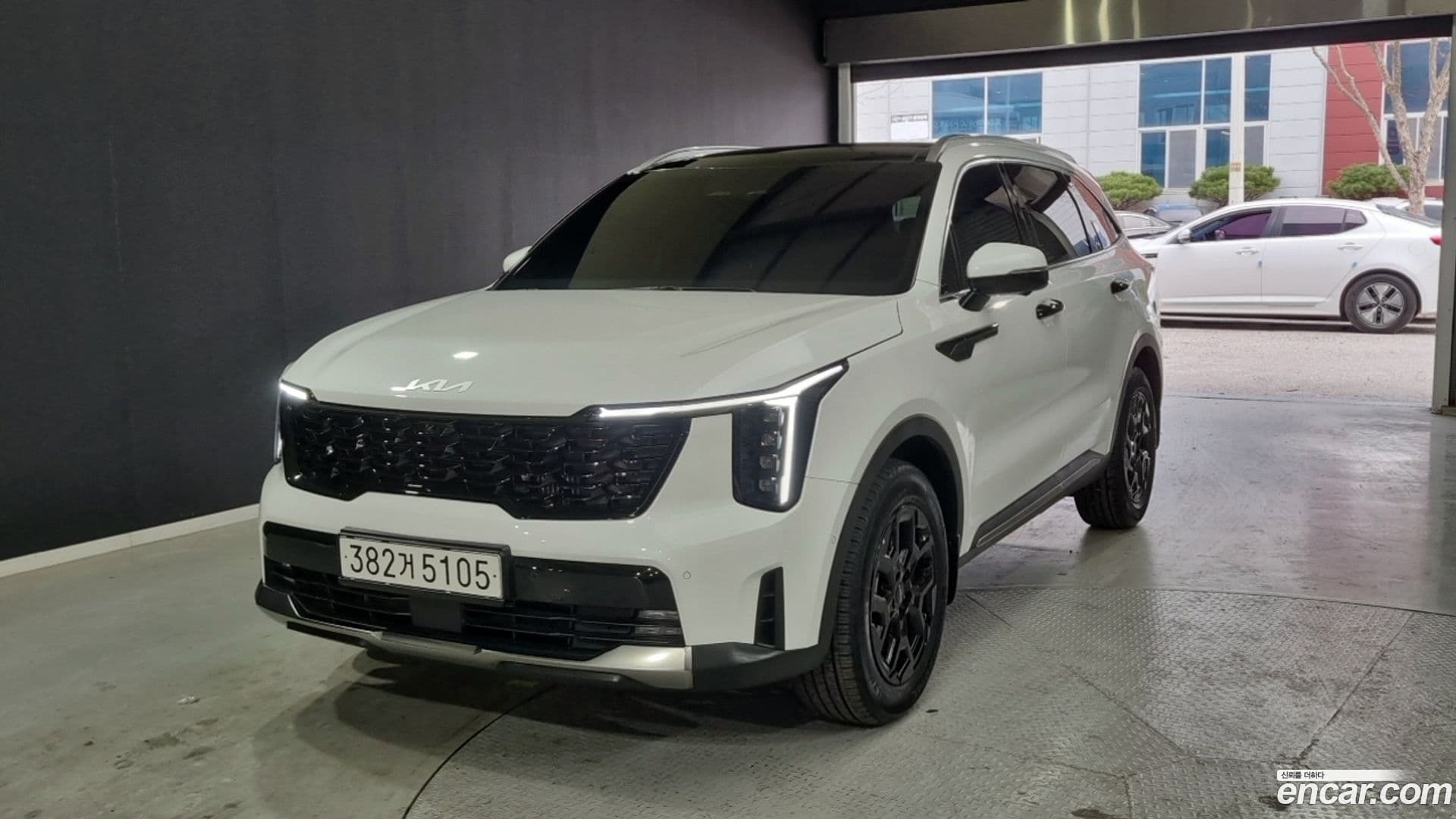 Main__Slider__Photo:Sorento Kia 2025.3-0