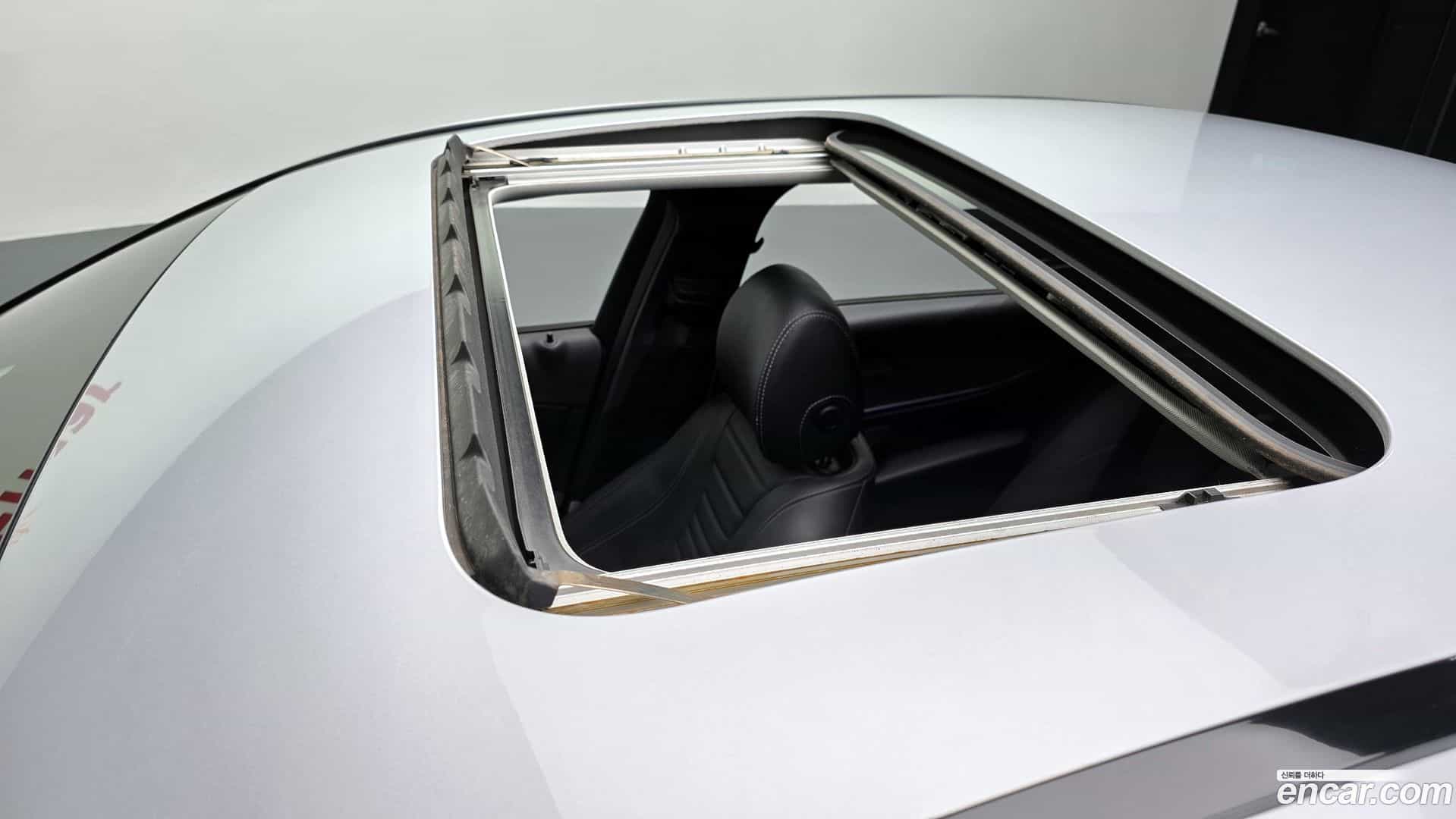 E-Class Mercedes-Benz 2017.6-OPTION-023