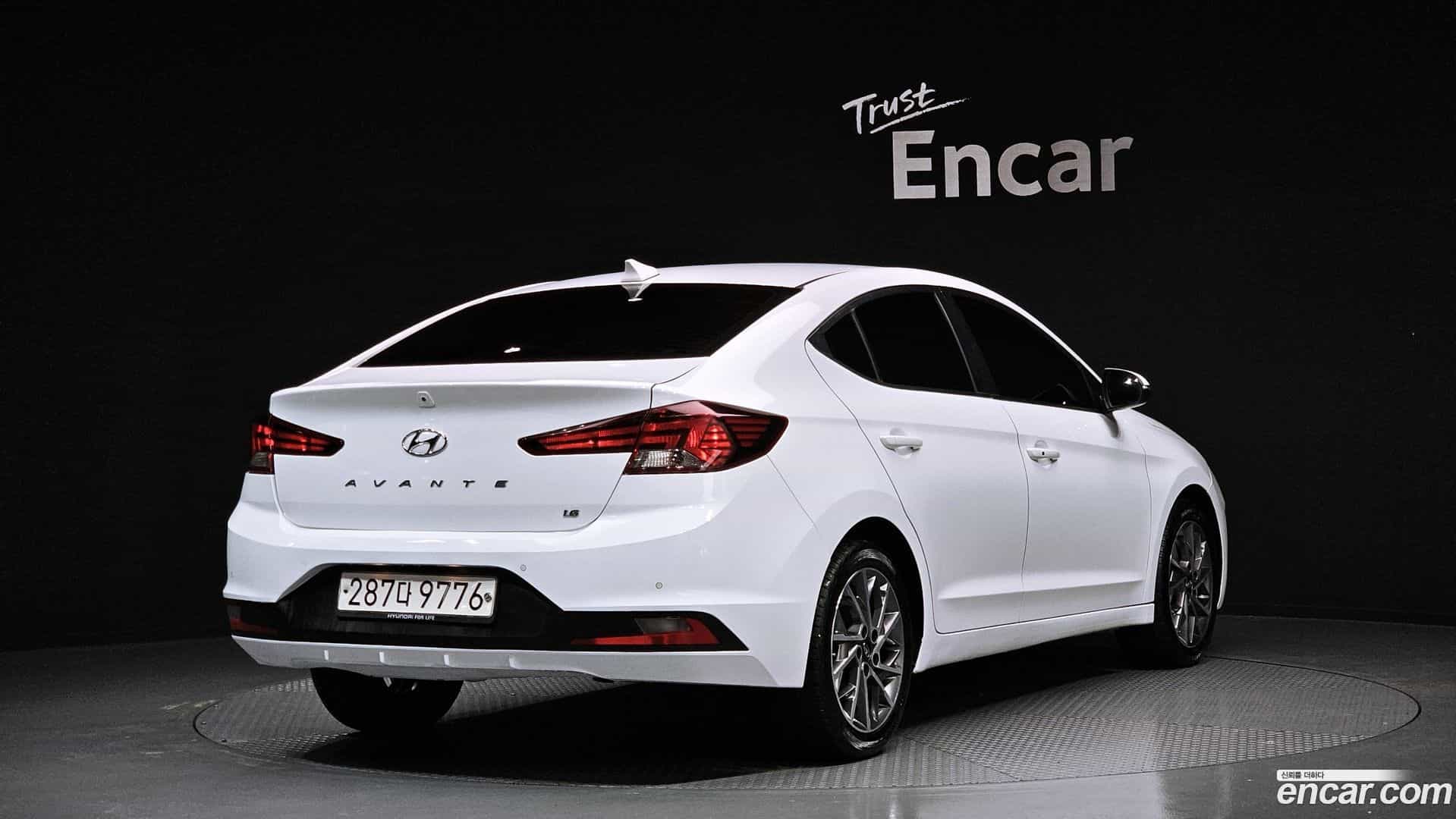 AVANTE Hyundai 2020.0-OUTER-002